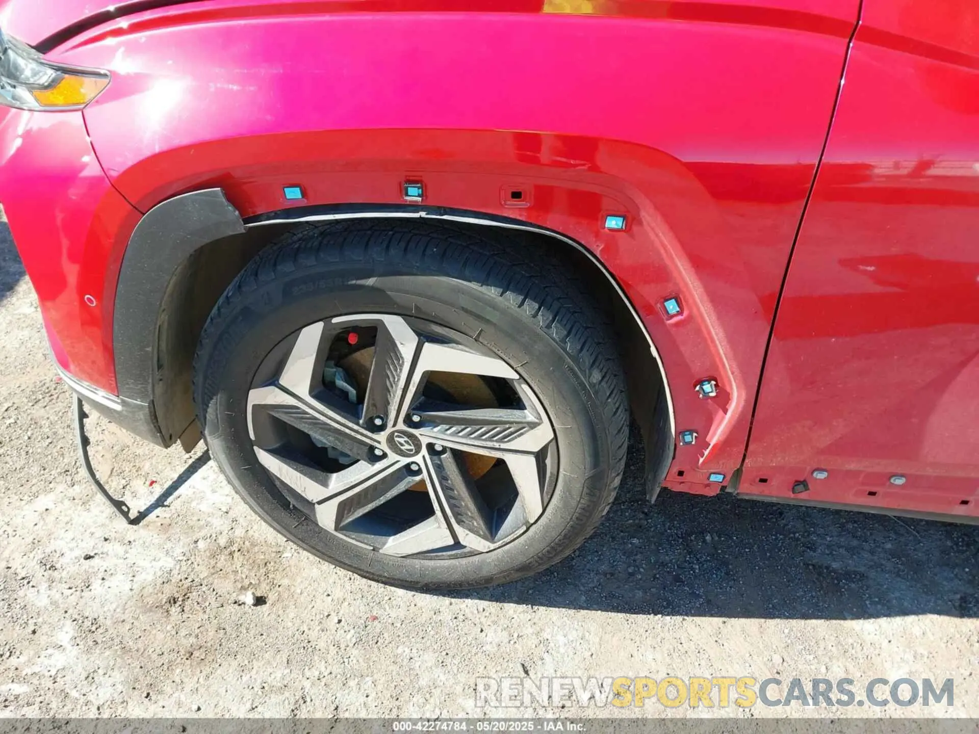 19 Photograph of a damaged car 5NMJE3AE5NH044312 HYUNDAI TUCSON 2022
