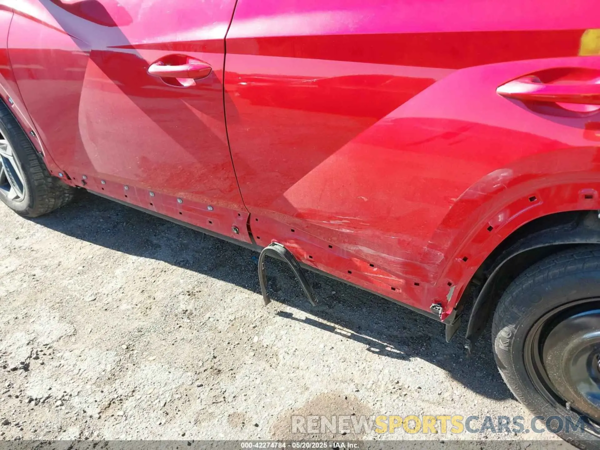 6 Photograph of a damaged car 5NMJE3AE5NH044312 HYUNDAI TUCSON 2022