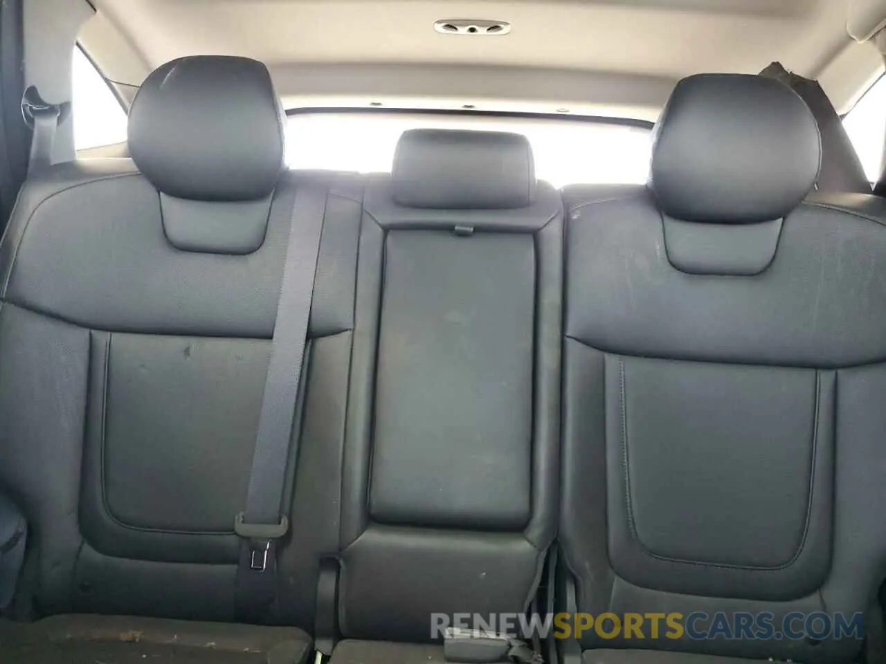 10 Photograph of a damaged car 5NMJECAE0NH150165 HYUNDAI TUCSON 2022