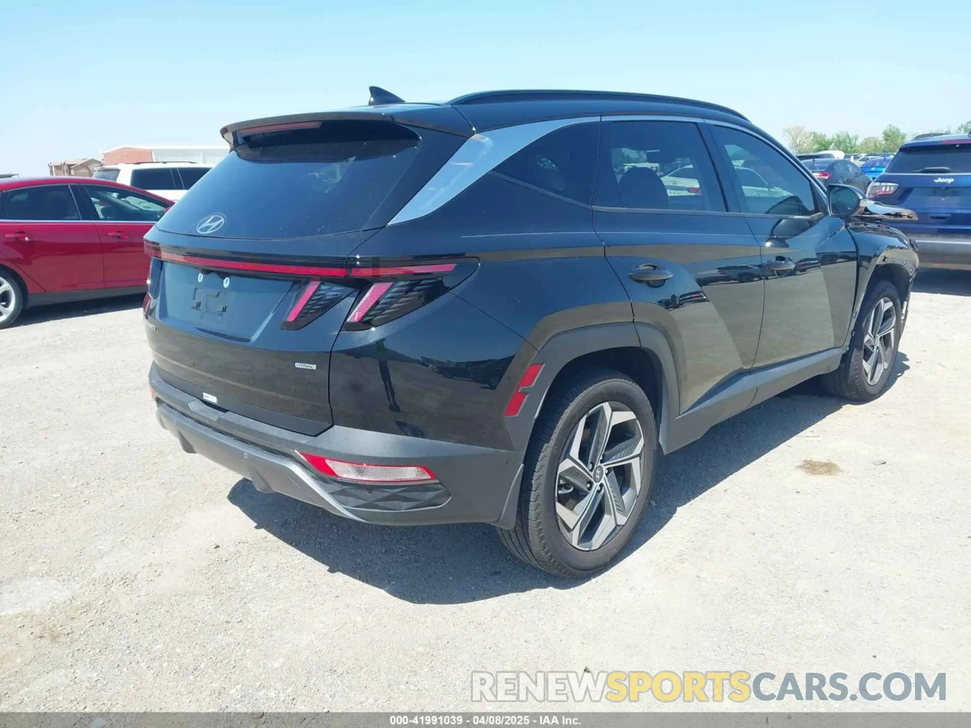4 Photograph of a damaged car 5NMJECAE1NH133388 HYUNDAI TUCSON 2022