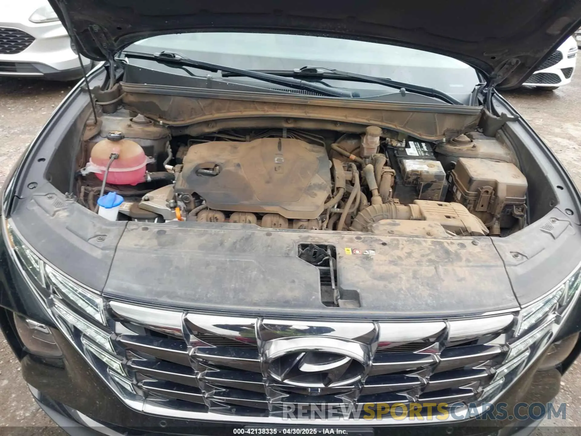 10 Photograph of a damaged car 5NMJECAE2NH000848 HYUNDAI TUCSON 2022