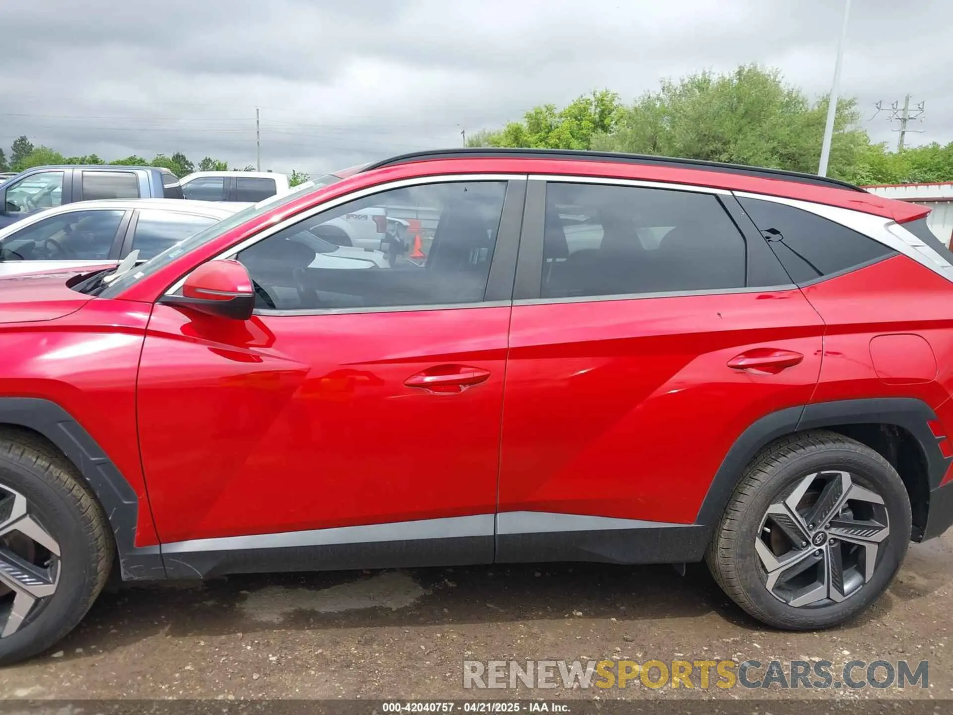 14 Photograph of a damaged car 5NMJF3AE2NH063462 HYUNDAI TUCSON 2022