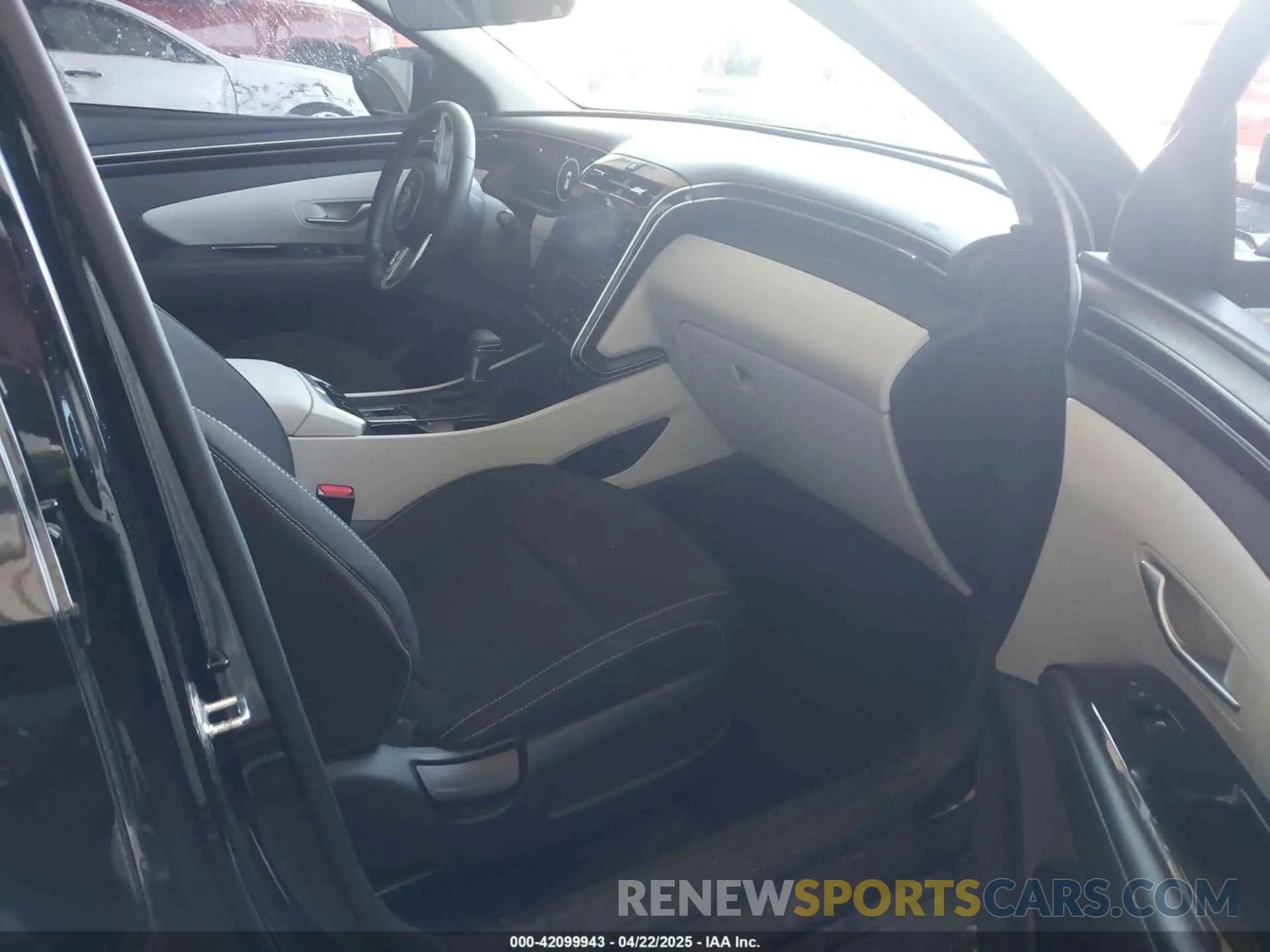 5 Photograph of a damaged car 5NMJF3AE4NH151395 HYUNDAI TUCSON 2022