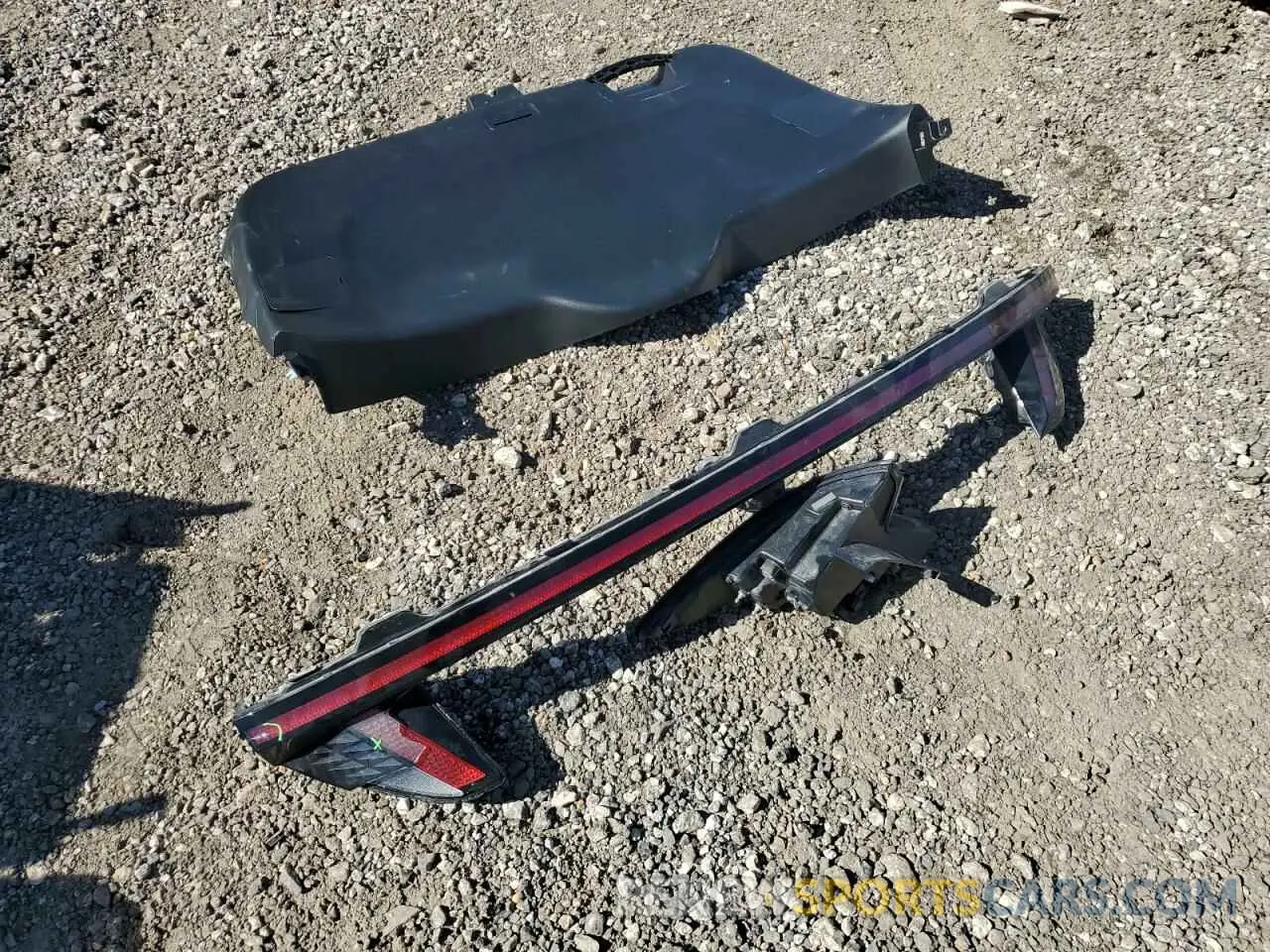 12 Photograph of a damaged car 5NMJF3AE5NH096147 HYUNDAI TUCSON 2022