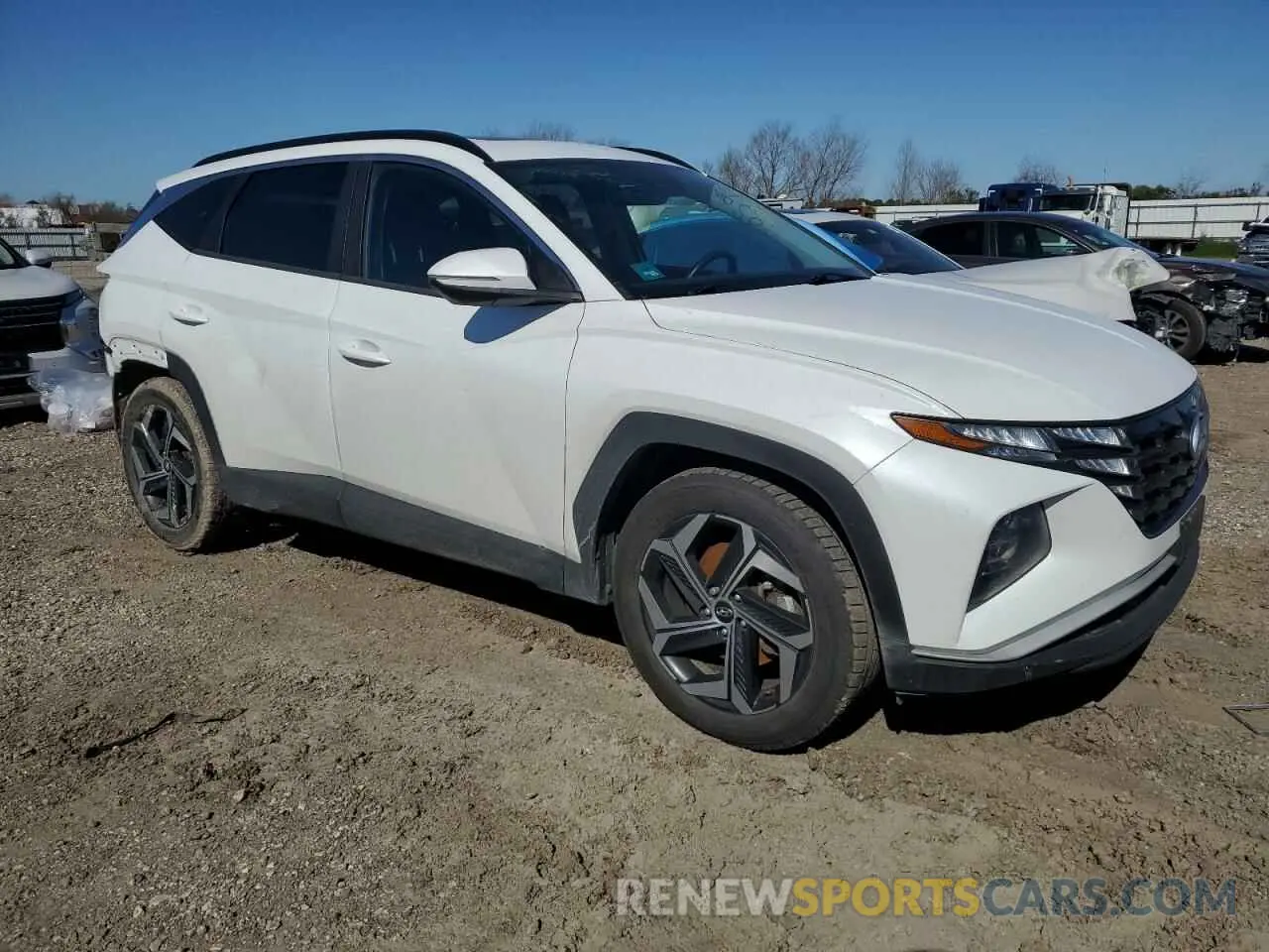 4 Photograph of a damaged car 5NMJF3AE5NH096147 HYUNDAI TUCSON 2022