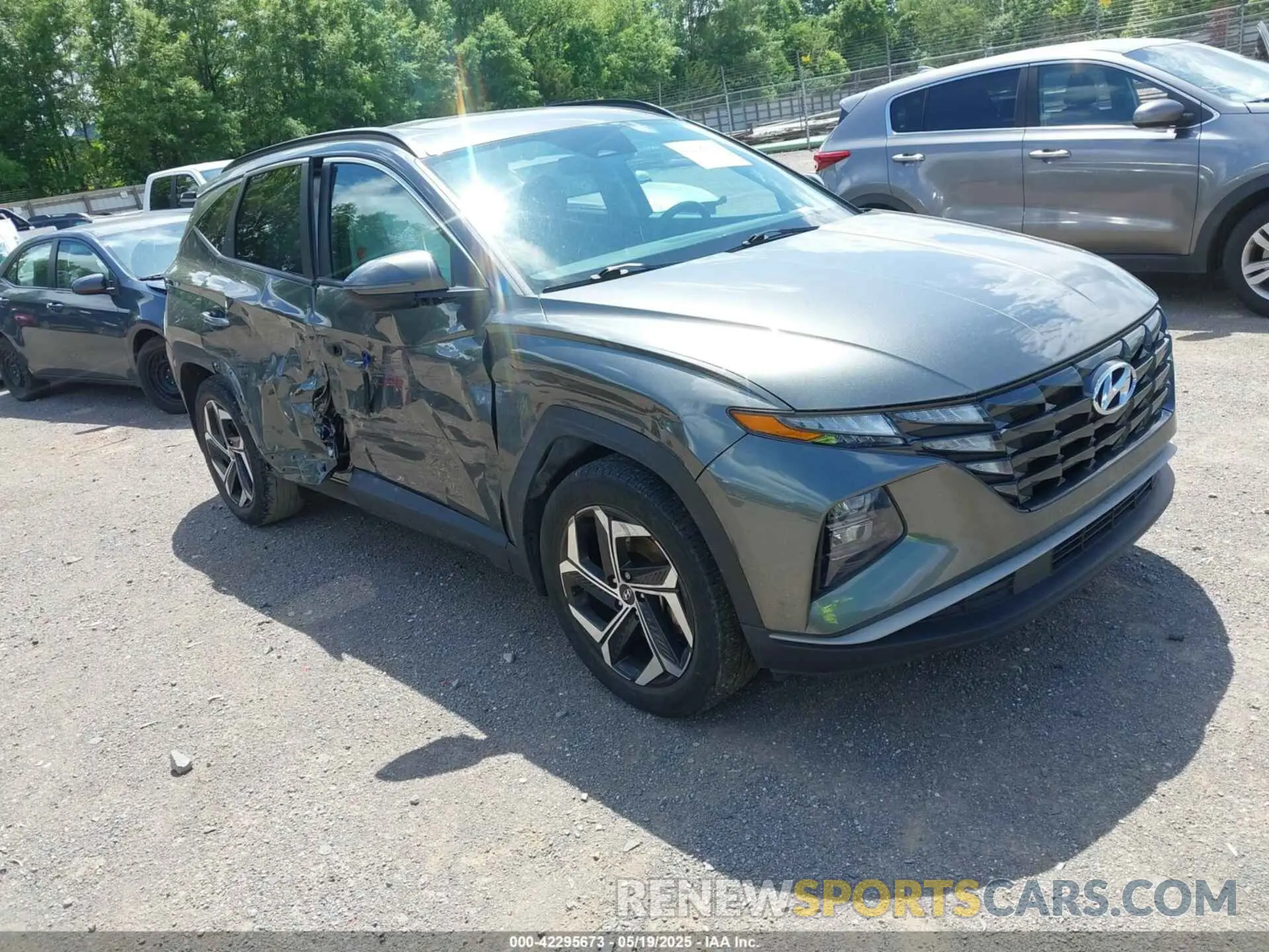 1 Photograph of a damaged car 5NMJF3AE5NH142494 HYUNDAI TUCSON 2022