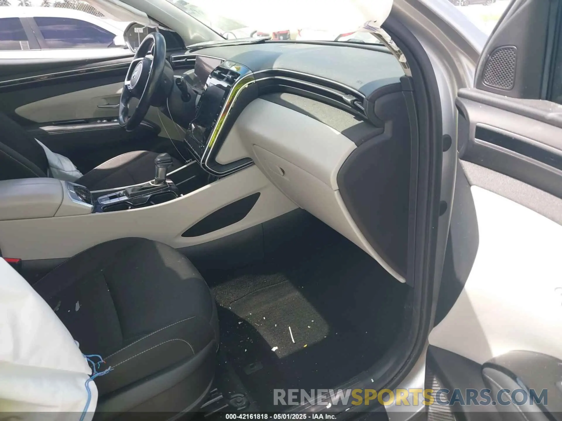 5 Photograph of a damaged car 5NMJF3AE7NH007789 HYUNDAI TUCSON 2022