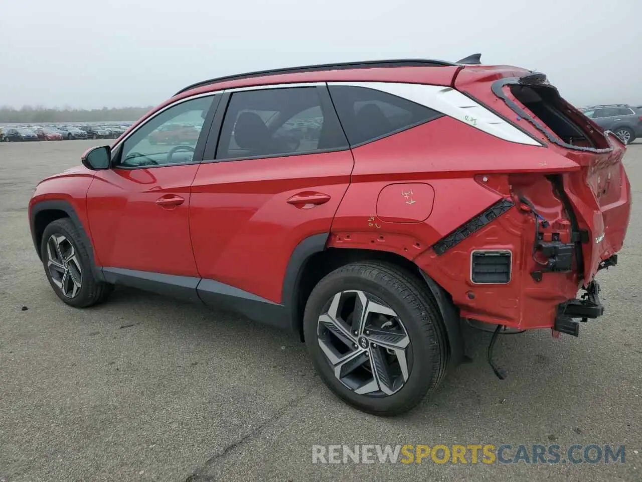 2 Photograph of a damaged car 5NMJFCAE0NH129295 HYUNDAI TUCSON 2022