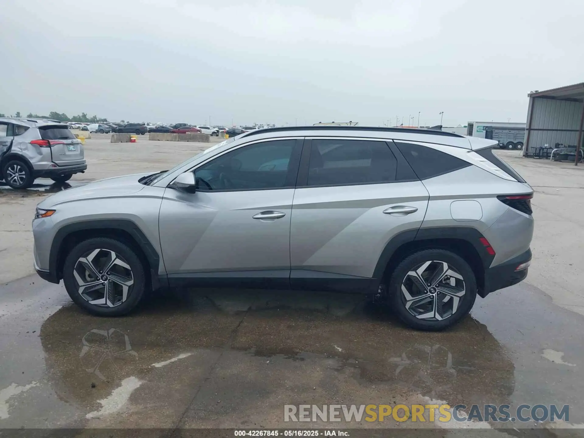 14 Photograph of a damaged car 5NMJFCAE1NH153444 HYUNDAI TUCSON 2022
