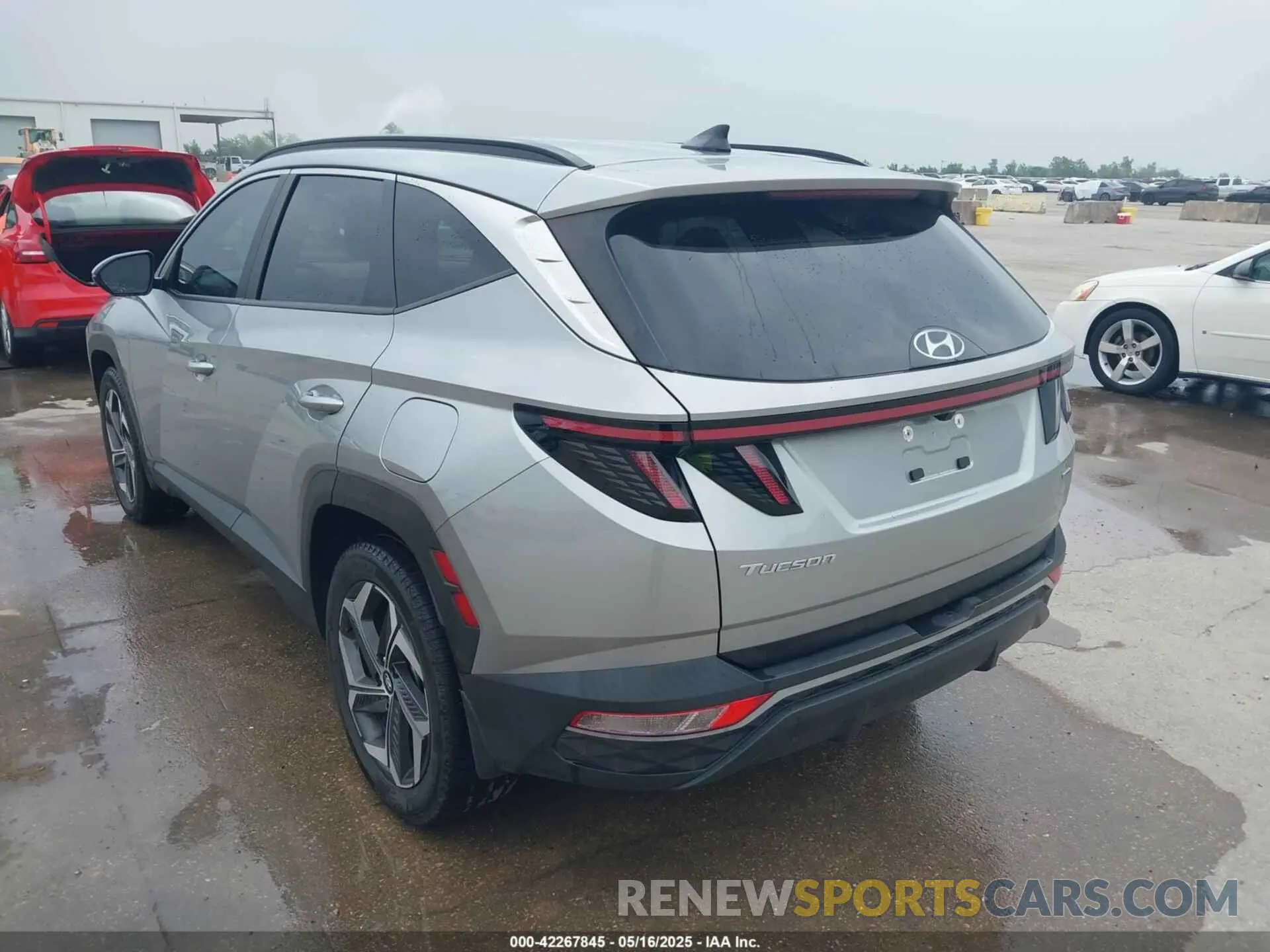 3 Photograph of a damaged car 5NMJFCAE1NH153444 HYUNDAI TUCSON 2022