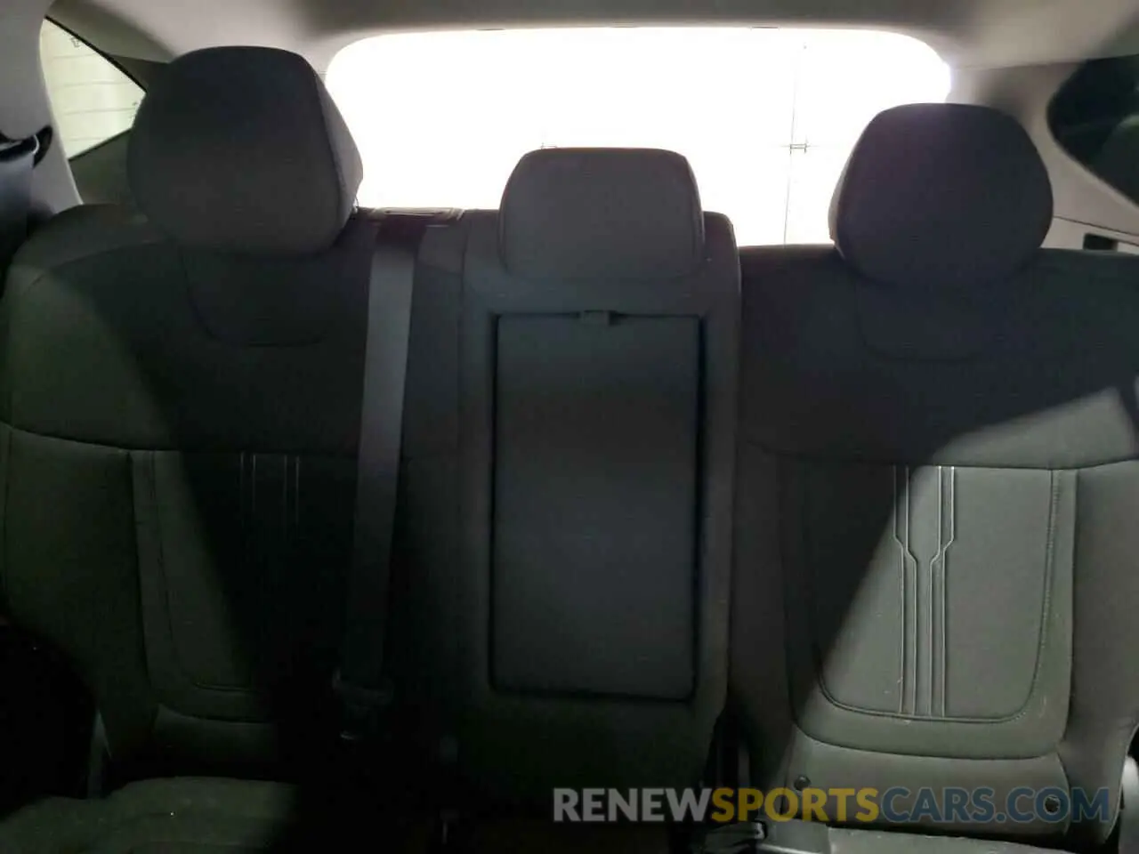 10 Photograph of a damaged car 5NMJFCAE2NH128570 HYUNDAI TUCSON 2022