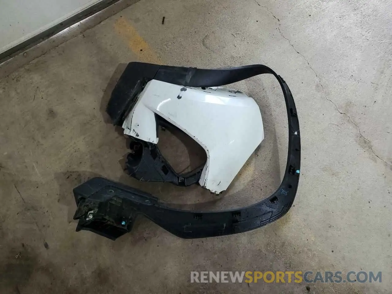 13 Photograph of a damaged car 5NMJFCAE2NH128570 HYUNDAI TUCSON 2022