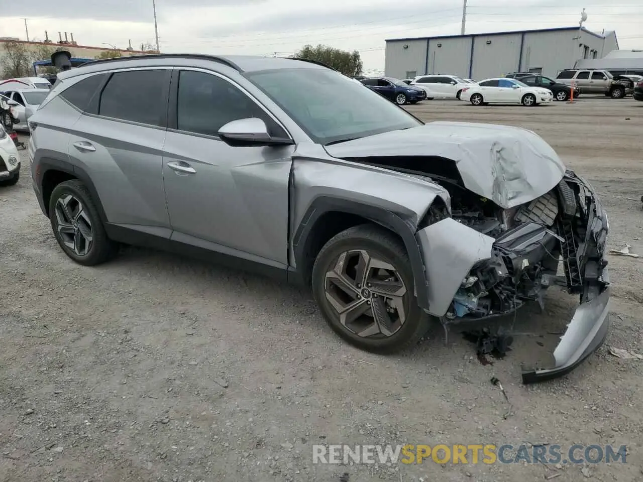 4 Photograph of a damaged car 5NMJFCAE5NH147033 HYUNDAI TUCSON 2022