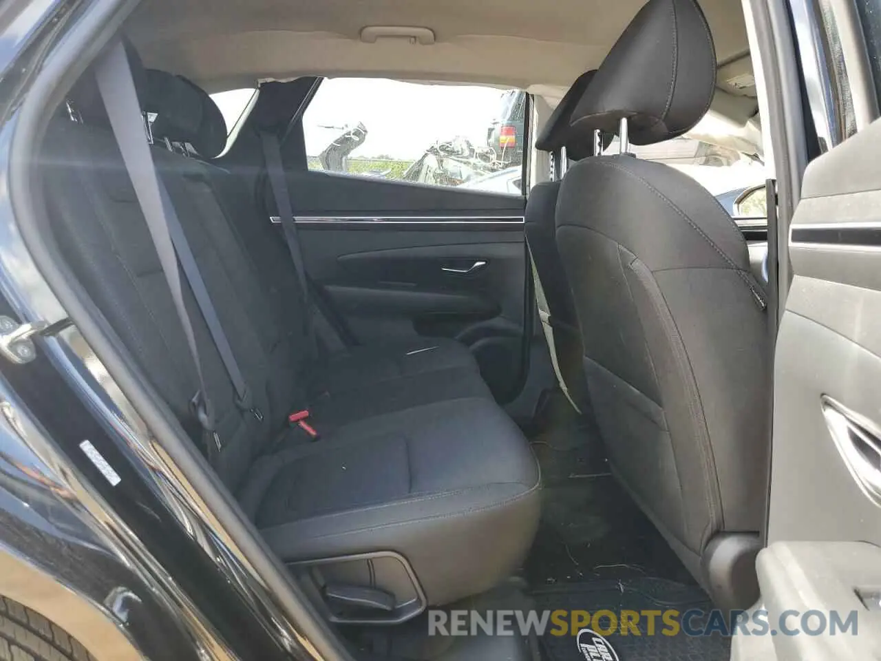 11 Photograph of a damaged car KM8JB3AE6NU070656 HYUNDAI TUCSON 2022