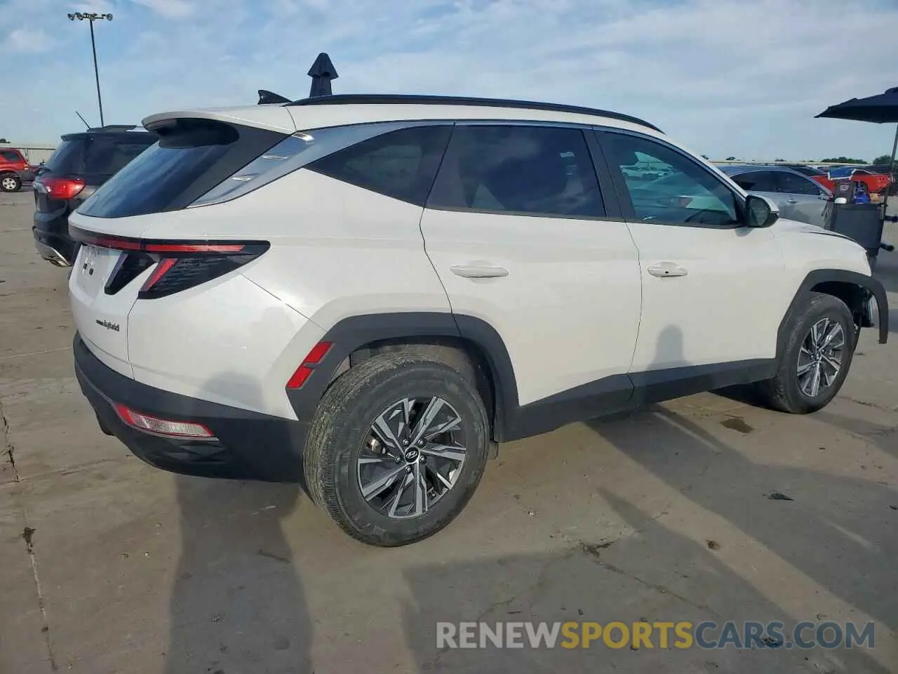 3 Фотография поврежденного автомобиля KM8JBCA18NU013288 HYUNDAI TUCSON 2022