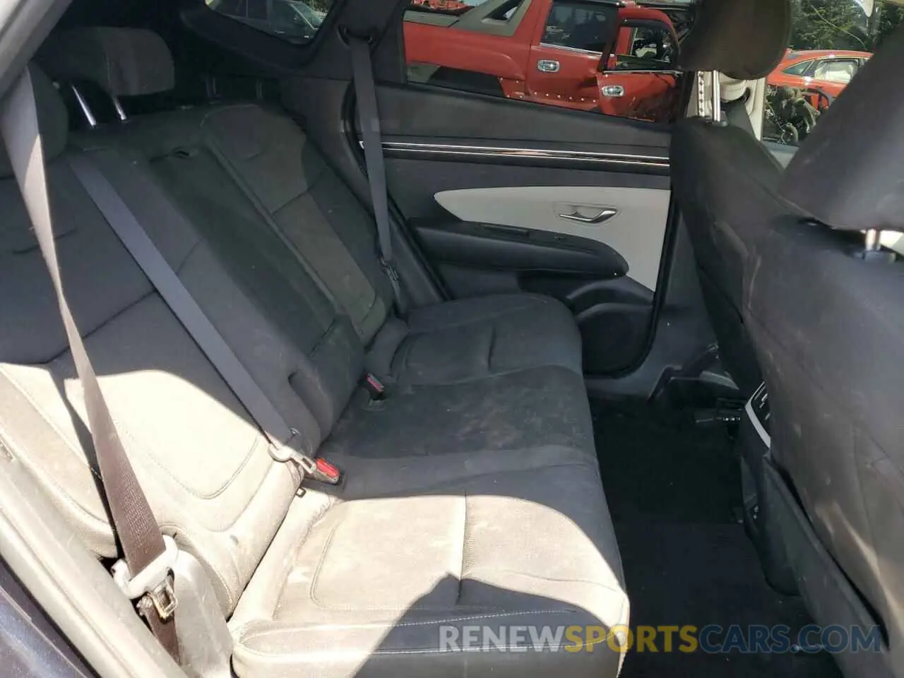 11 Photograph of a damaged car KM8JBCA18NU078836 HYUNDAI TUCSON 2022