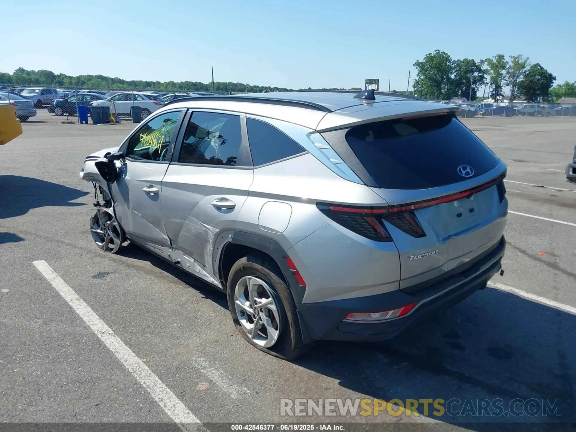 3 Фотография поврежденного автомобиля KM8JBCAEXNU170081 HYUNDAI TUCSON 2022