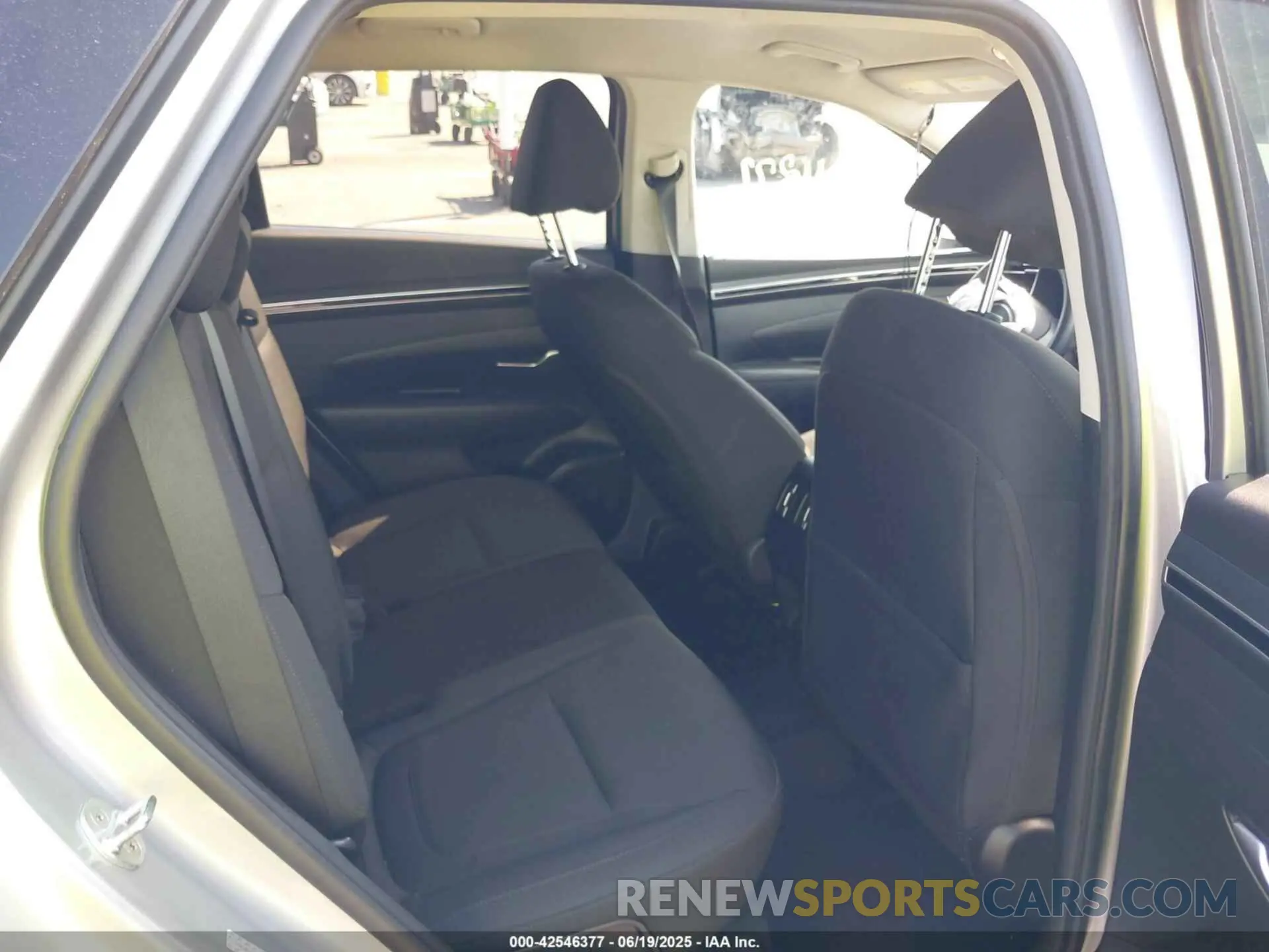 8 Фотография поврежденного автомобиля KM8JBCAEXNU170081 HYUNDAI TUCSON 2022