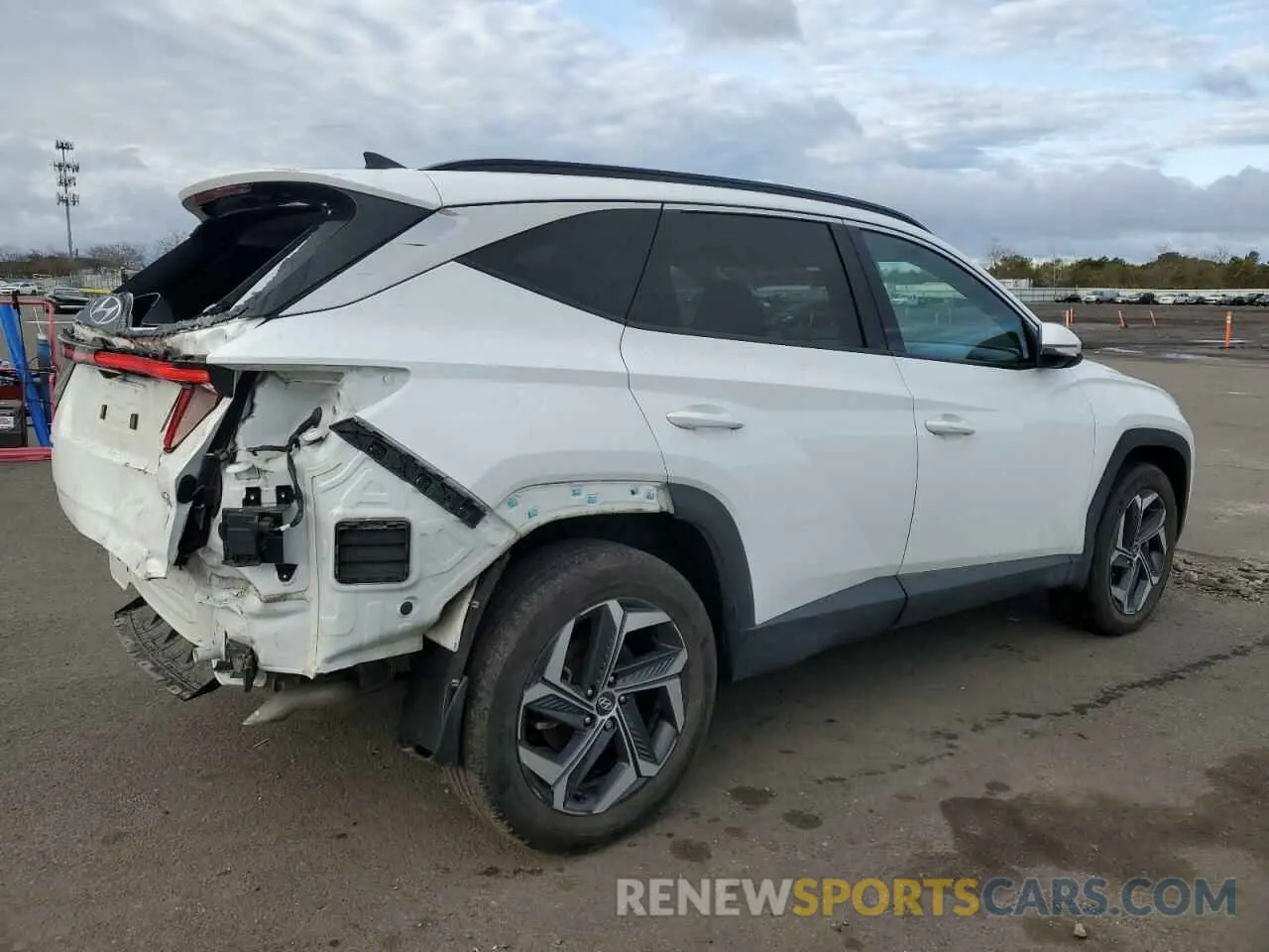 3 Photograph of a damaged car KM8JECA15NU076095 HYUNDAI TUCSON 2022