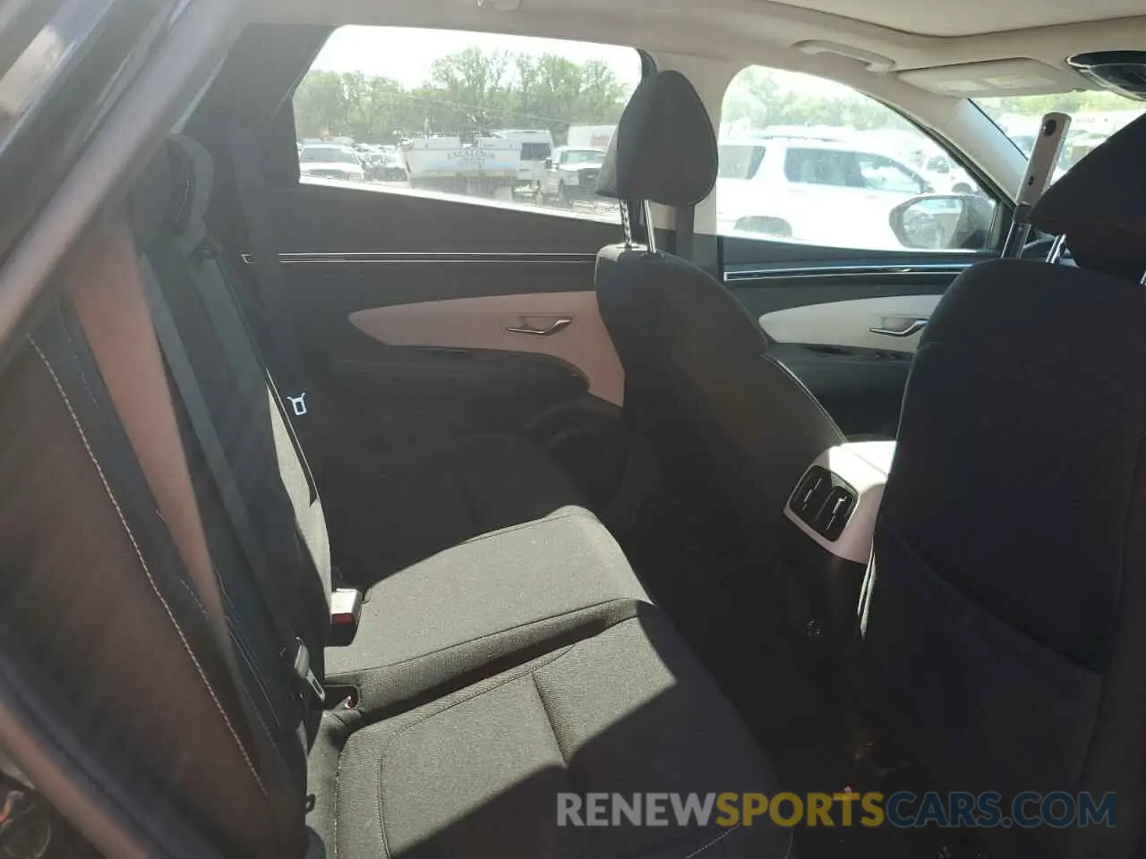 10 Photograph of a damaged car KM8JFCA16NU081545 HYUNDAI TUCSON 2022