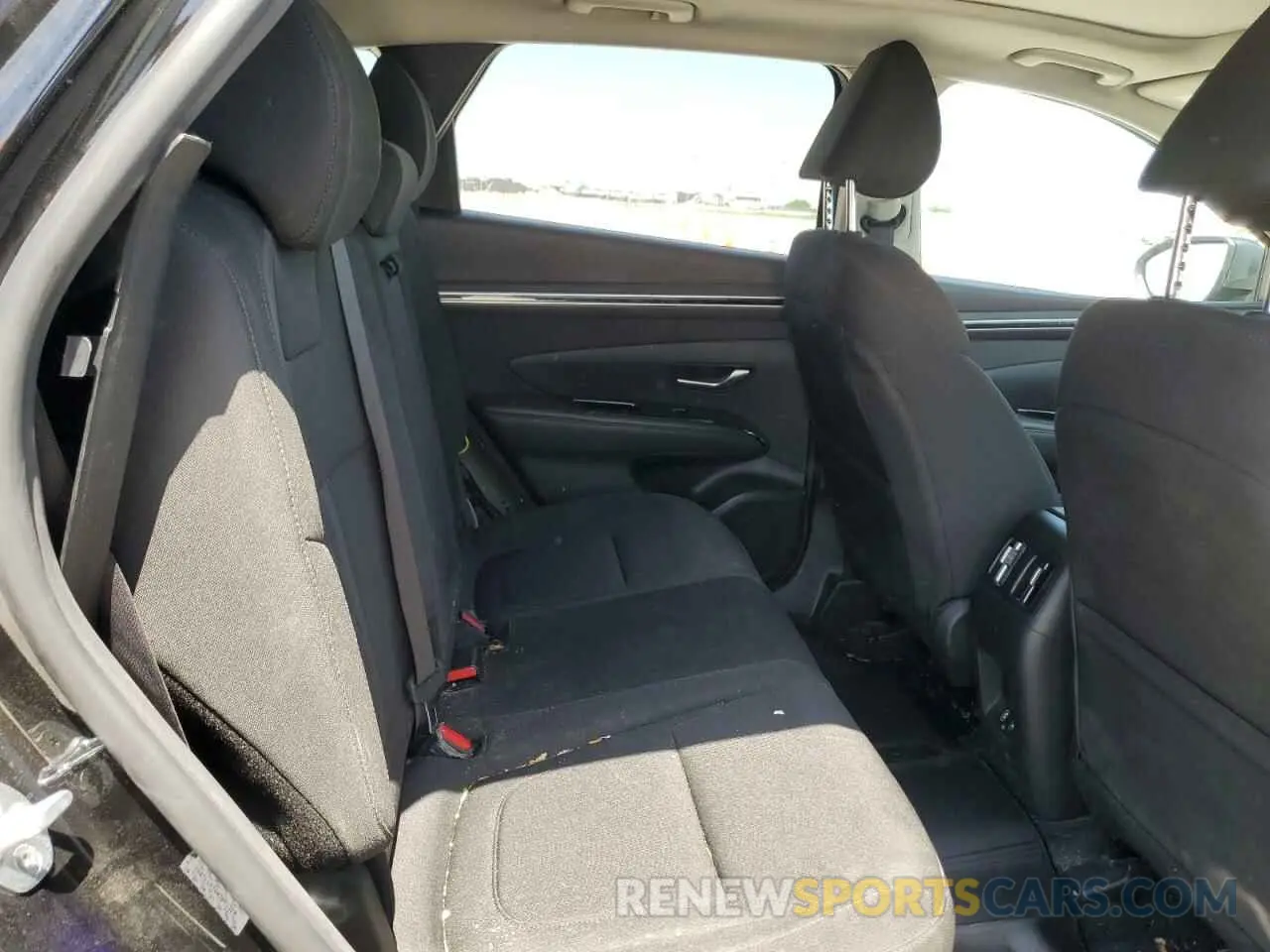 10 Photograph of a damaged car KM8JFCA19NU067350 HYUNDAI TUCSON 2022