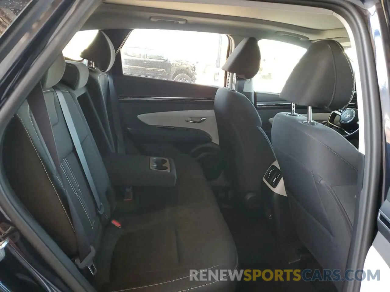 10 Photograph of a damaged car KM8JFCA19NU074587 HYUNDAI TUCSON 2022
