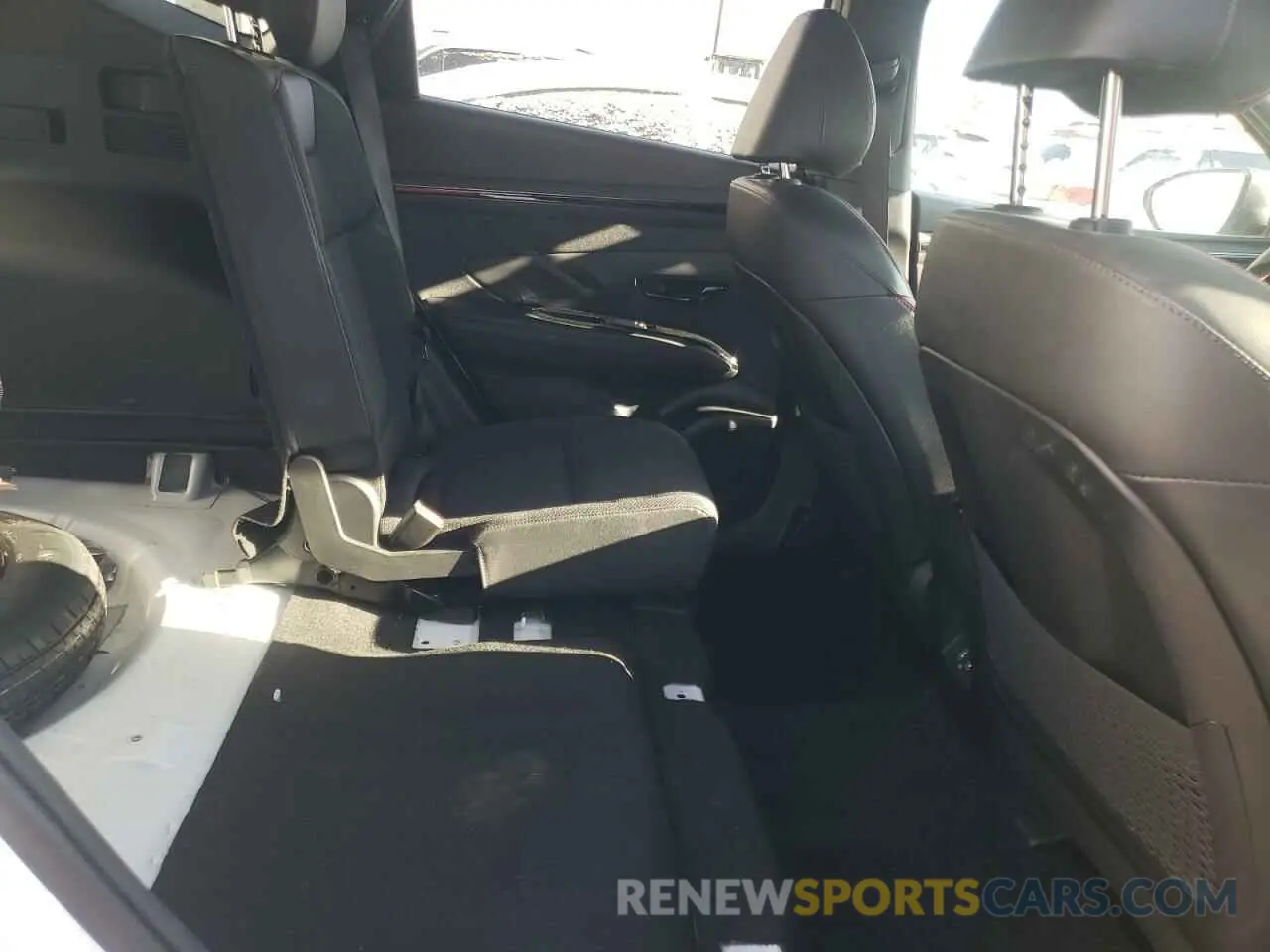 10 Photograph of a damaged car KM8JFCAE4NU151370 HYUNDAI TUCSON 2022