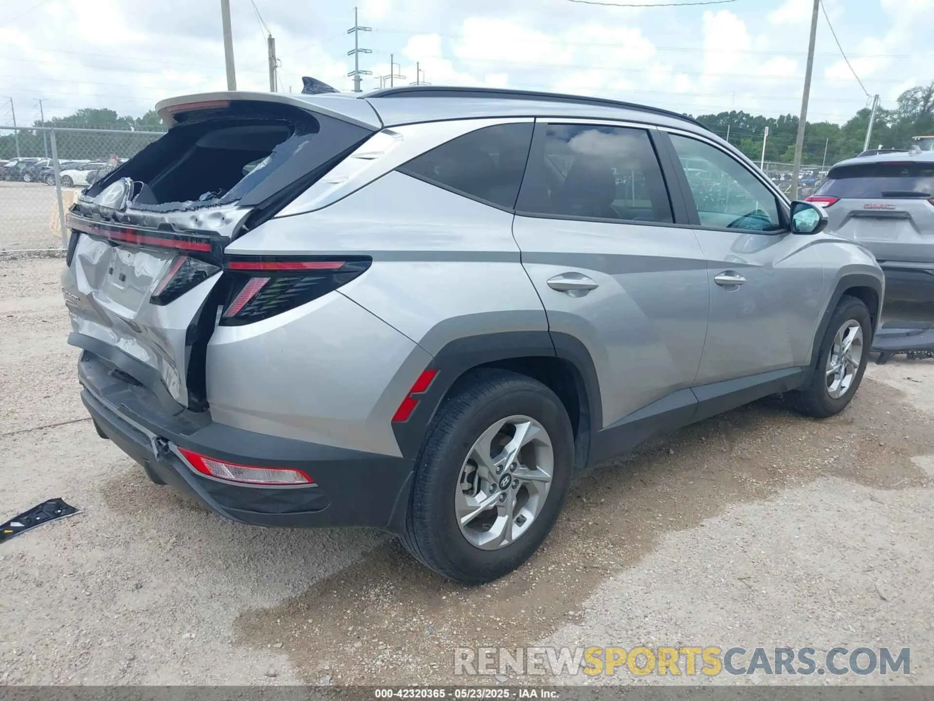 4 Фотография поврежденного автомобиля 5NMJB3AE0PH186093 HYUNDAI TUCSON 2023