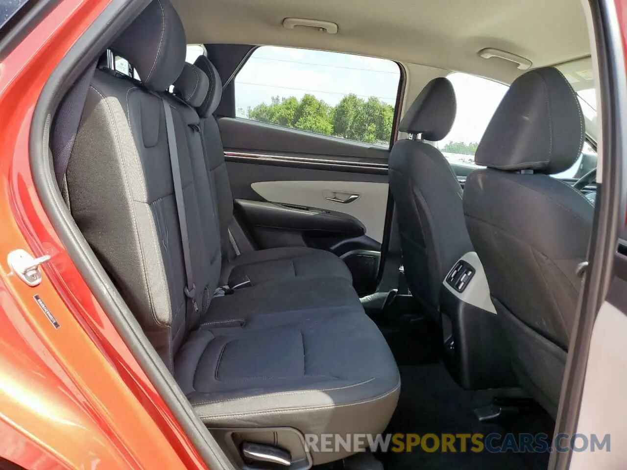 11 Photograph of a damaged car 5NMJB3AE1PH195773 HYUNDAI TUCSON 2023