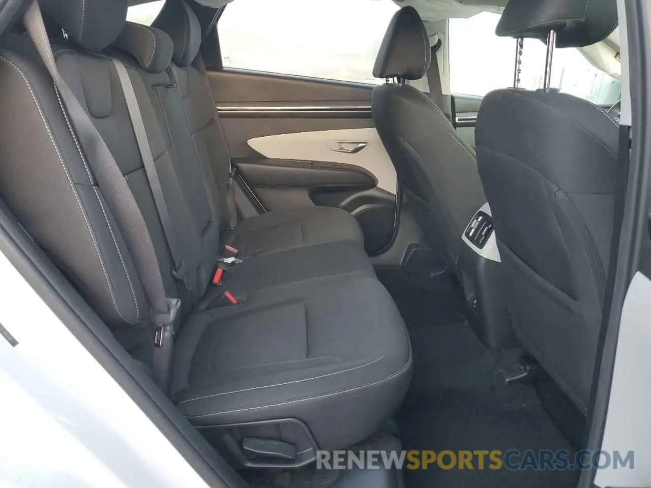 11 Photograph of a damaged car 5NMJB3AE1PH292665 HYUNDAI TUCSON 2023