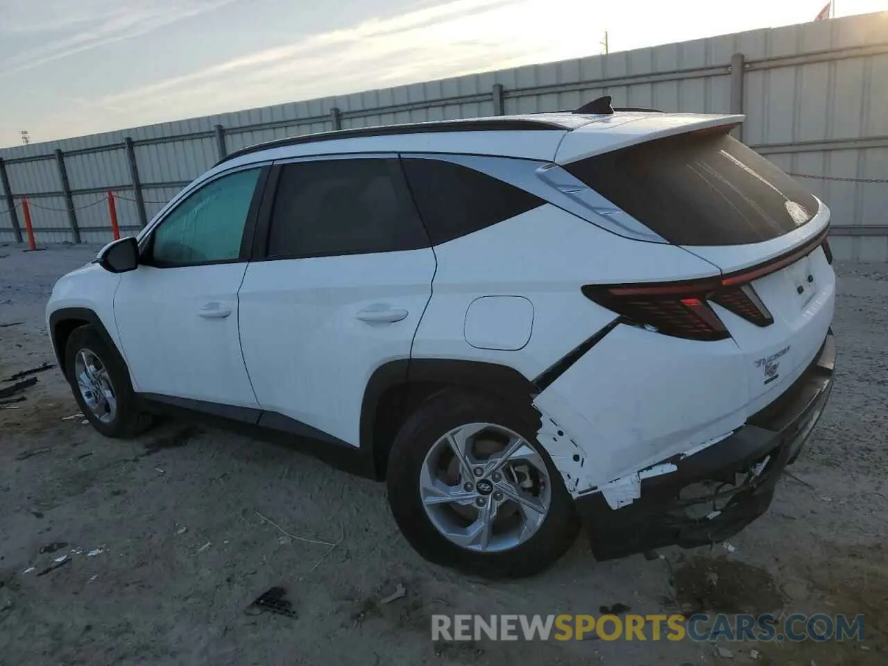 2 Photograph of a damaged car 5NMJB3AE1PH292665 HYUNDAI TUCSON 2023