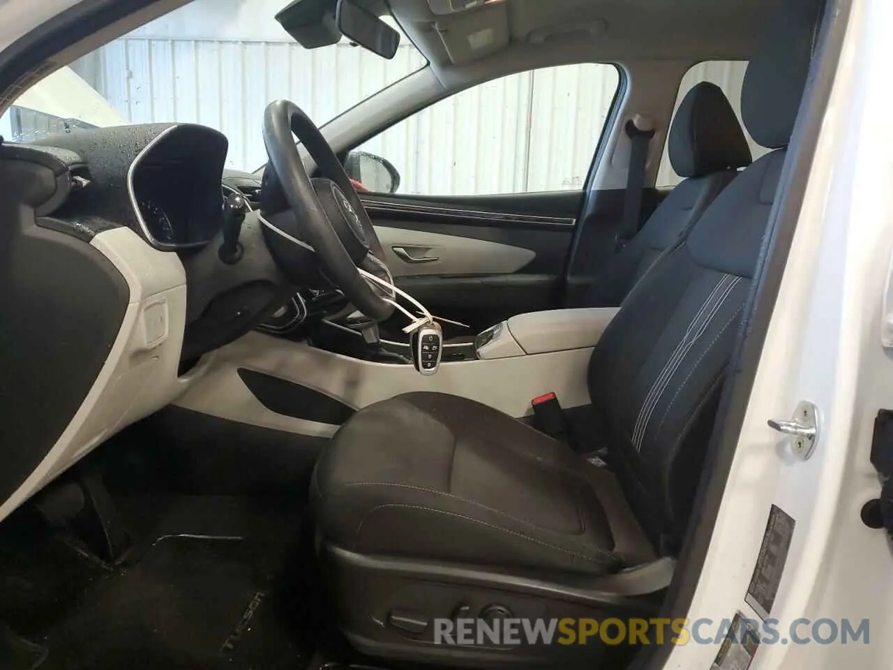 7 Фотография поврежденного автомобиля 5NMJB3AE2PH176925 HYUNDAI TUCSON 2023