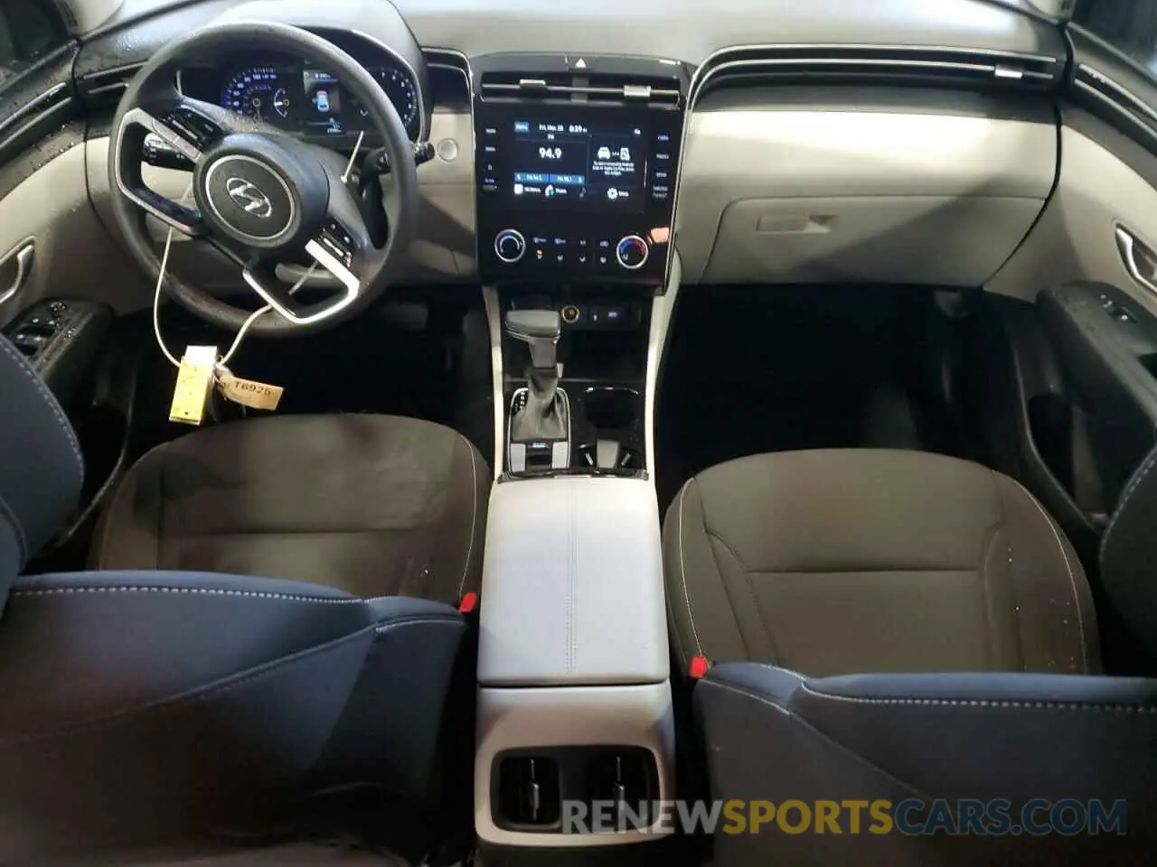 8 Фотография поврежденного автомобиля 5NMJB3AE2PH176925 HYUNDAI TUCSON 2023