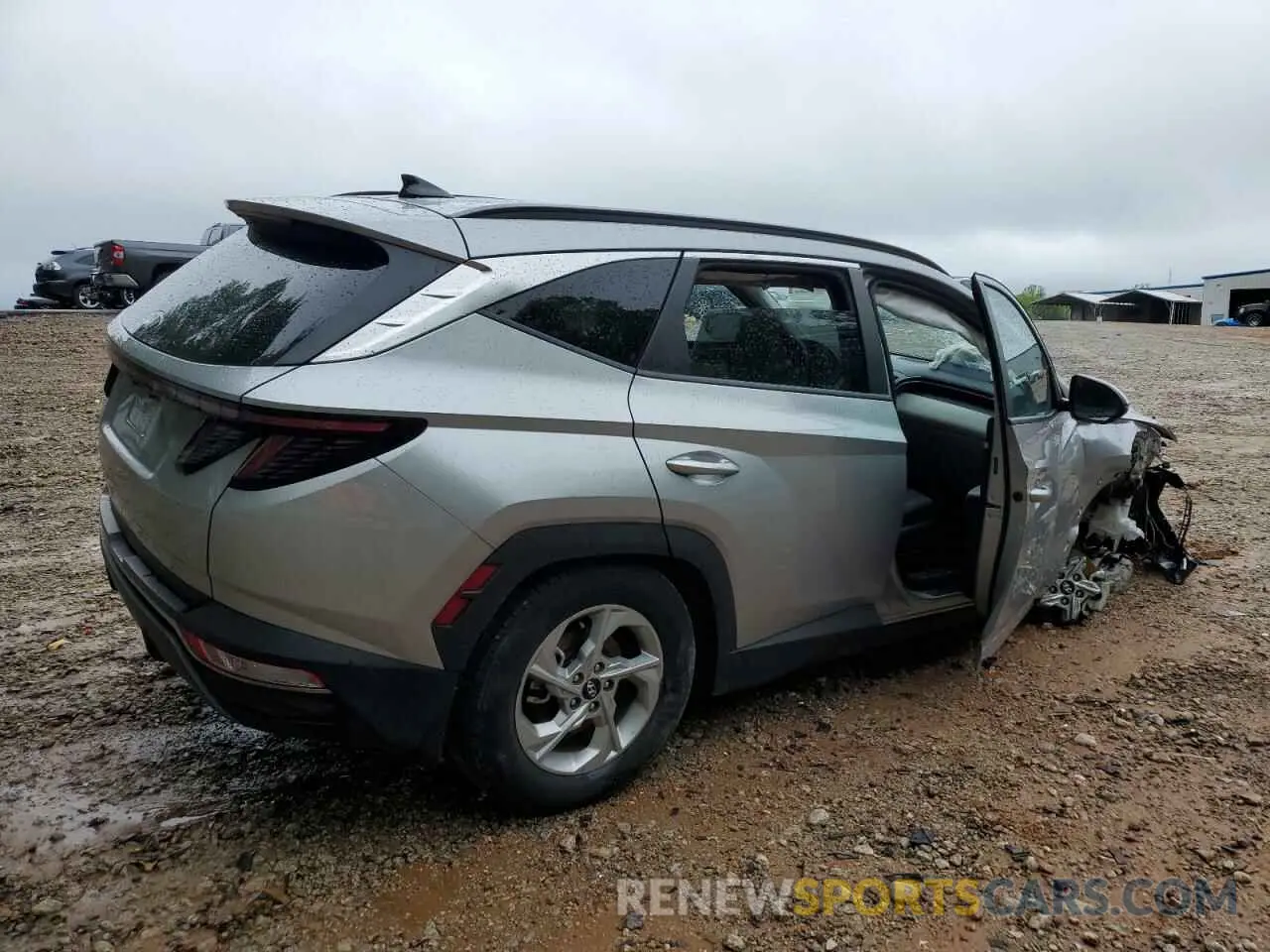 3 Photograph of a damaged car 5NMJB3AE2PH194499 HYUNDAI TUCSON 2023