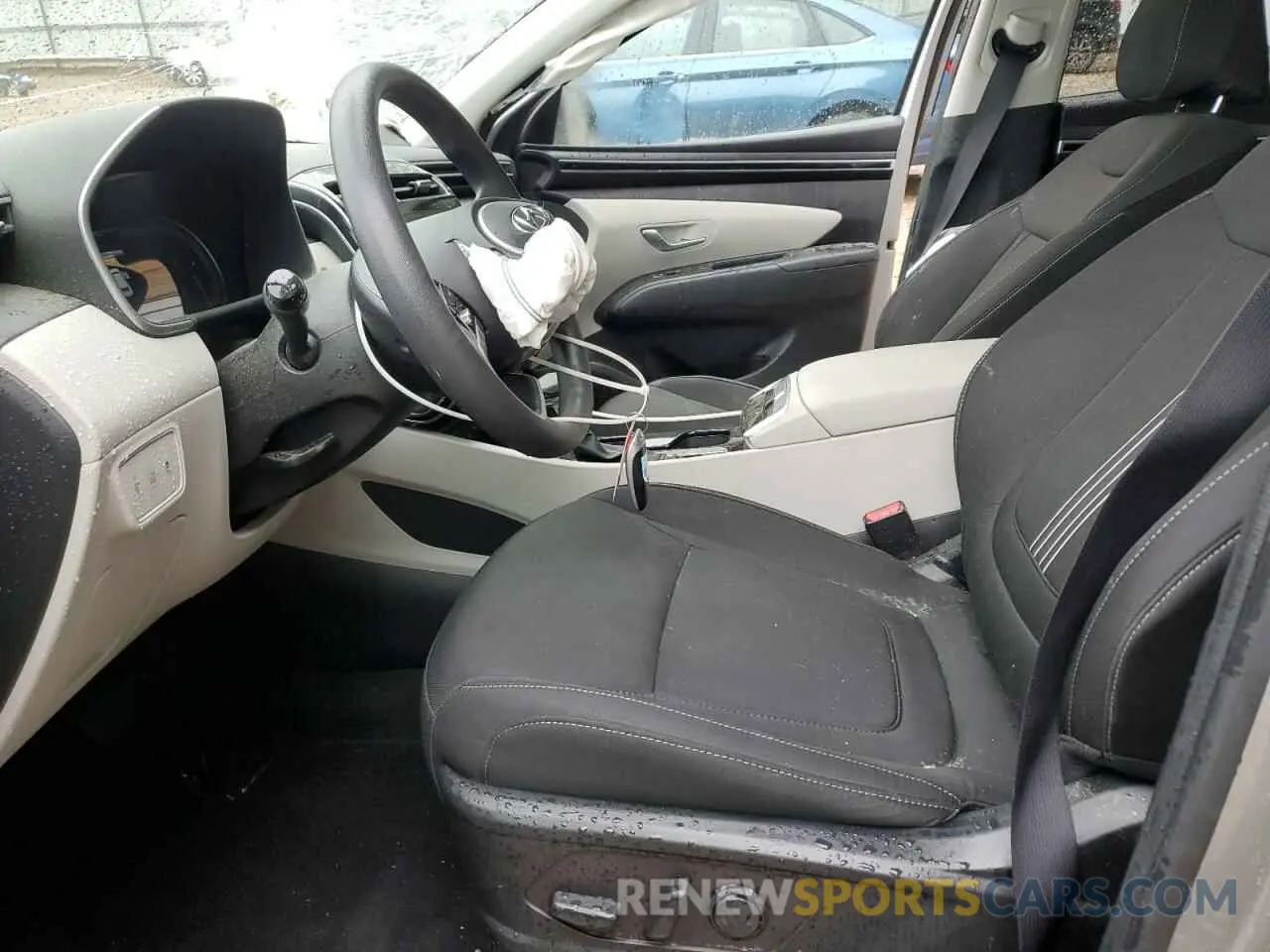 7 Photograph of a damaged car 5NMJB3AE2PH194499 HYUNDAI TUCSON 2023