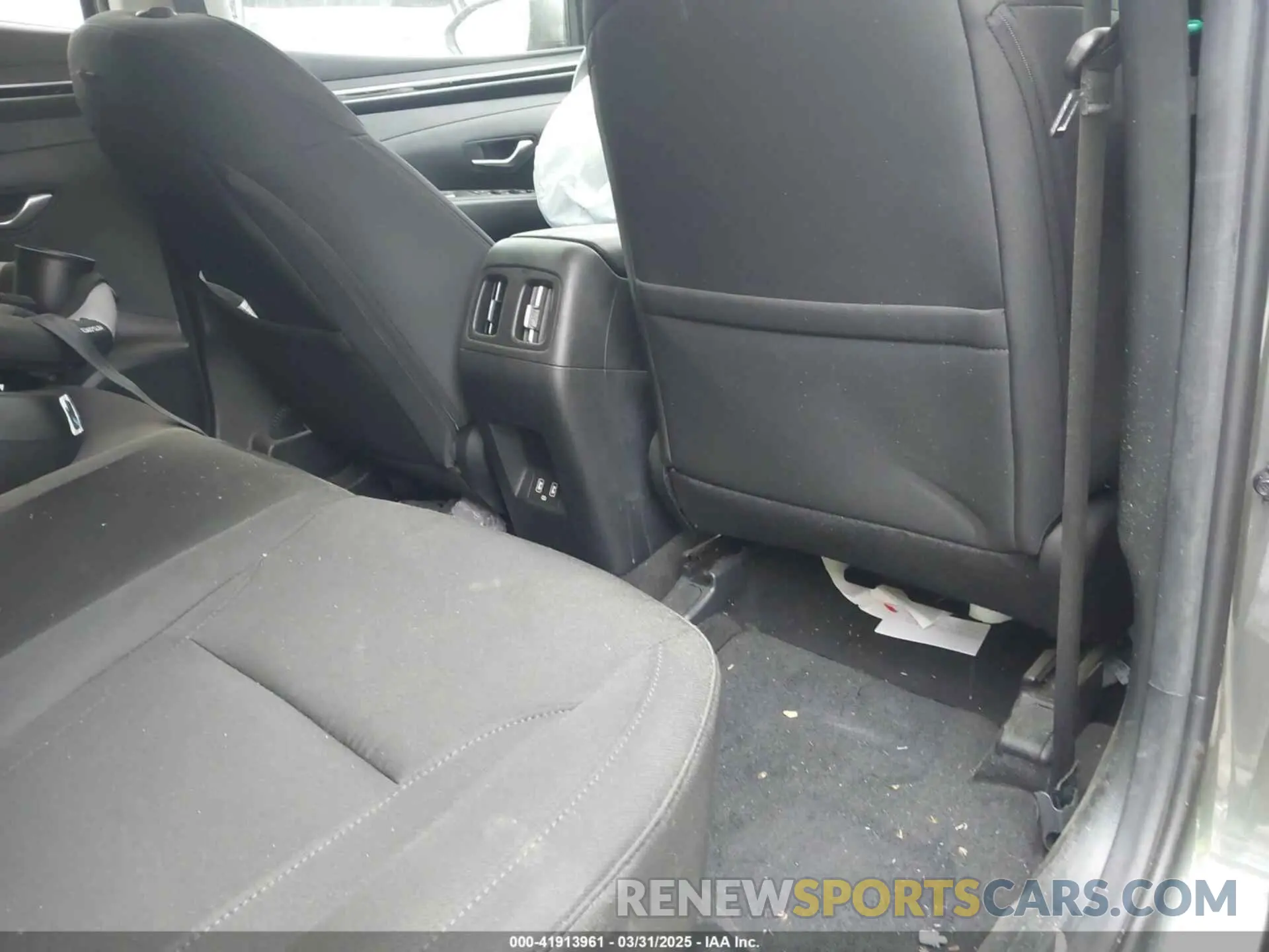 8 Фотография поврежденного автомобиля 5NMJB3AE3PH244441 HYUNDAI TUCSON 2023
