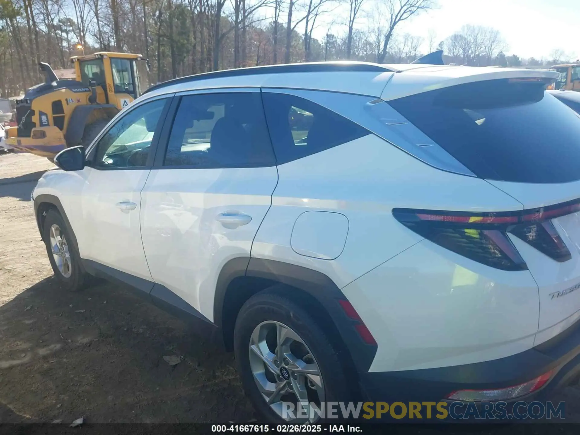 14 Photograph of a damaged car 5NMJB3AE3PH258503 HYUNDAI TUCSON 2023