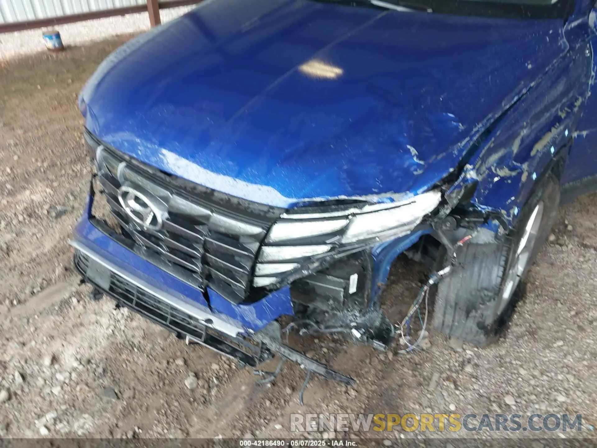 18 Photograph of a damaged car 5NMJB3AE4PH199283 HYUNDAI TUCSON 2023