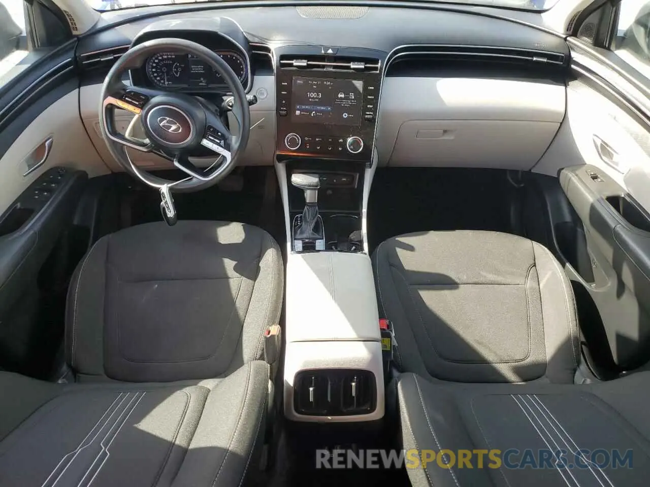 8 Photograph of a damaged car 5NMJB3AE4PH213537 HYUNDAI TUCSON 2023