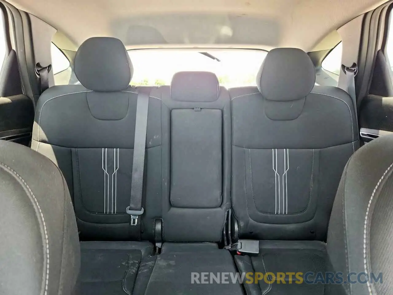 10 Photograph of a damaged car 5NMJB3AE5PH253903 HYUNDAI TUCSON 2023