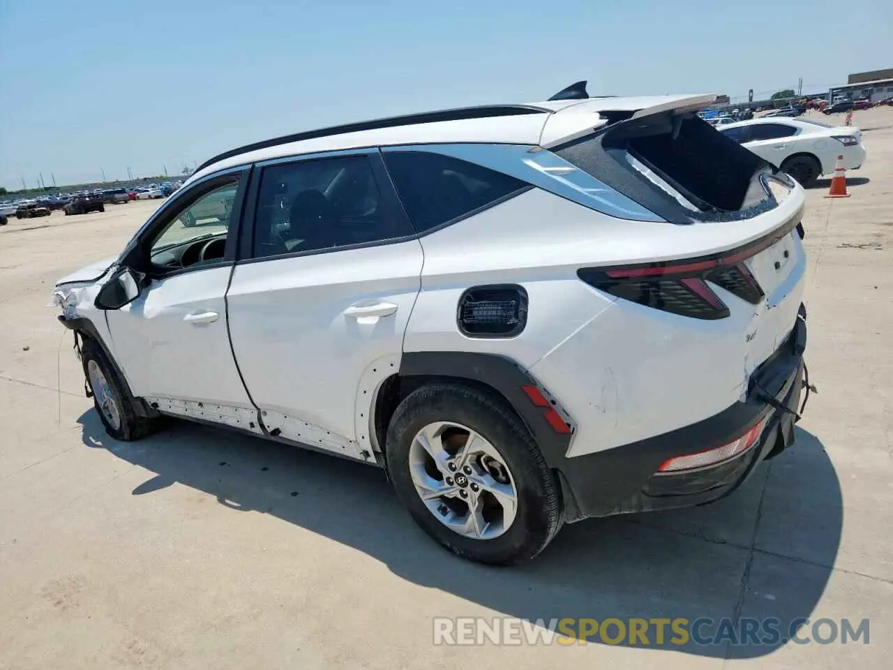2 Photograph of a damaged car 5NMJB3AE5PH253903 HYUNDAI TUCSON 2023