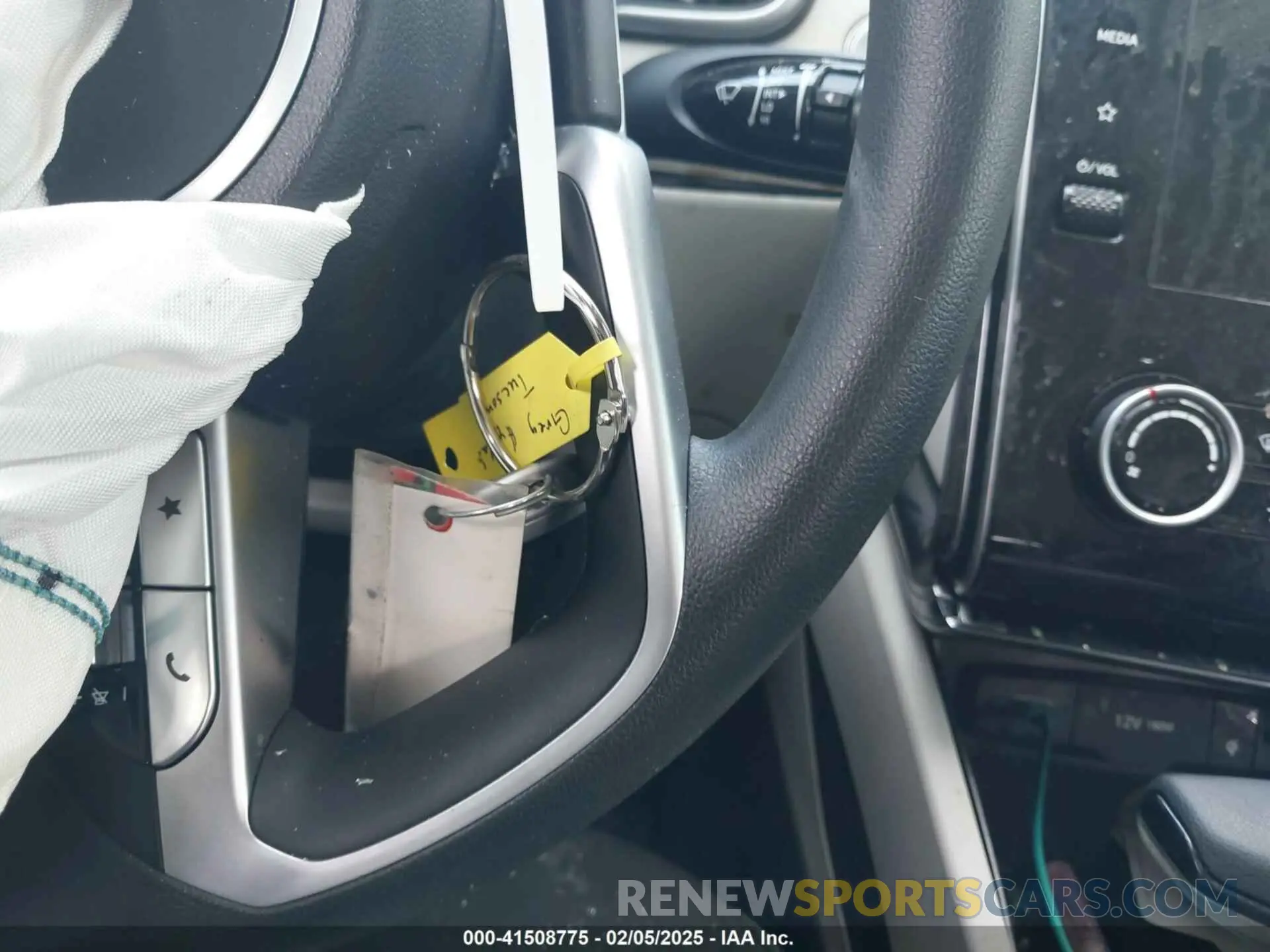 11 Photograph of a damaged car 5NMJB3AE7PH254423 HYUNDAI TUCSON 2023