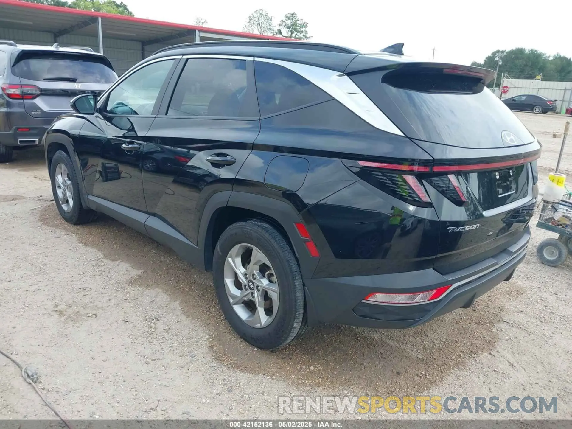 3 Photograph of a damaged car 5NMJB3AE8PH188612 HYUNDAI TUCSON 2023