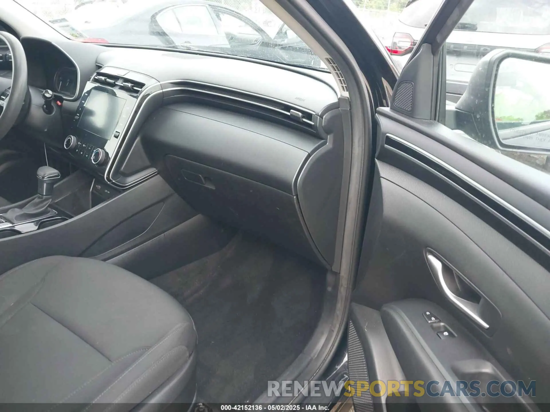 5 Photograph of a damaged car 5NMJB3AE8PH188612 HYUNDAI TUCSON 2023