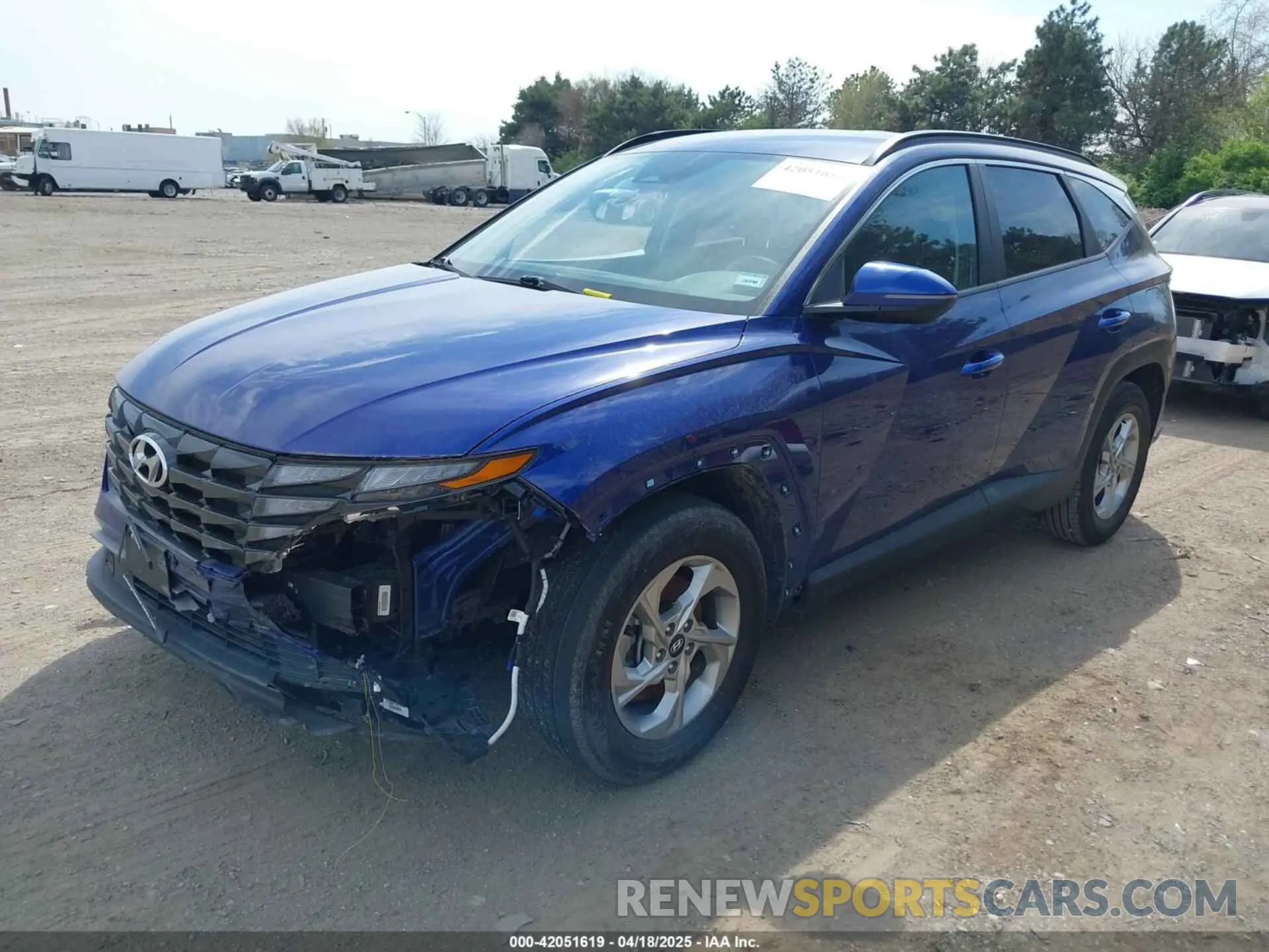 2 Photograph of a damaged car 5NMJB3AE8PH195897 HYUNDAI TUCSON 2023