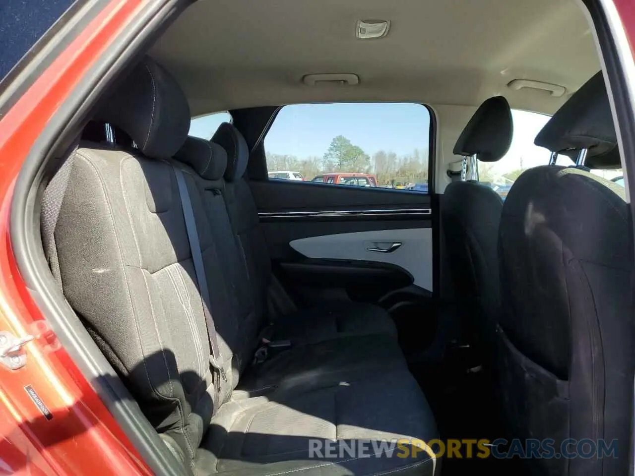 10 Photograph of a damaged car 5NMJB3AE8PH262580 HYUNDAI TUCSON 2023