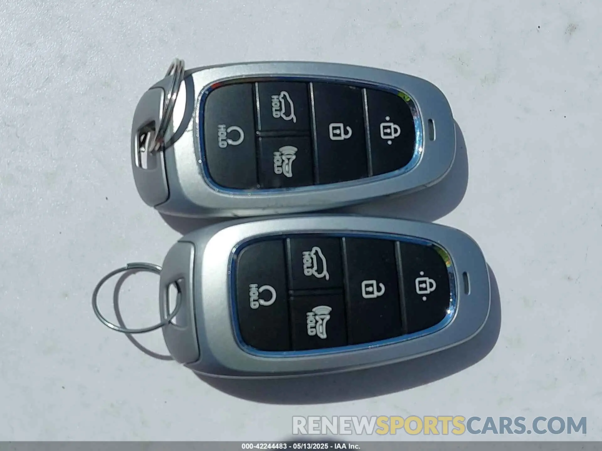 11 Photograph of a damaged car 5NMJBCAE1PH261268 HYUNDAI TUCSON 2023