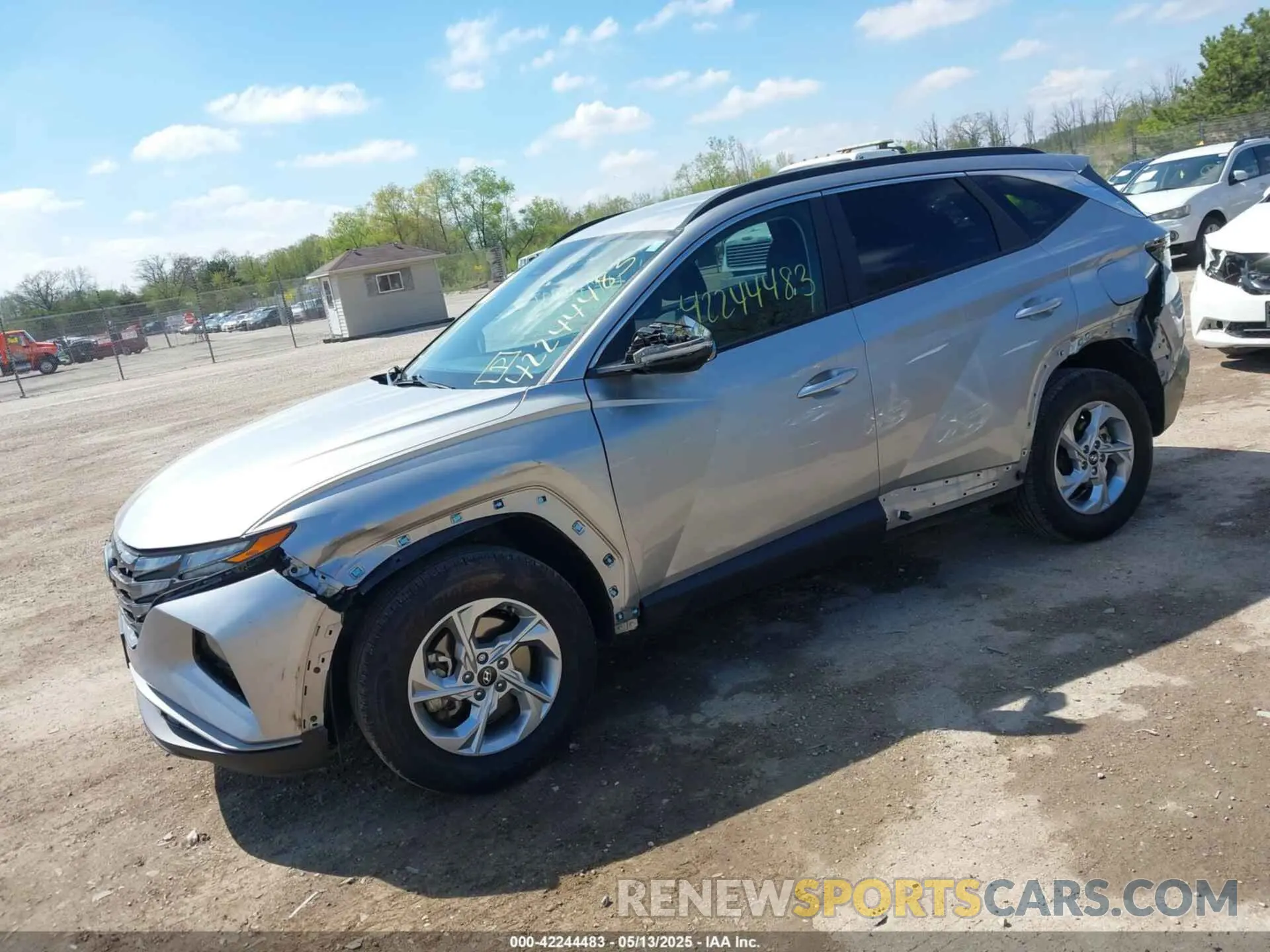 2 Photograph of a damaged car 5NMJBCAE1PH261268 HYUNDAI TUCSON 2023