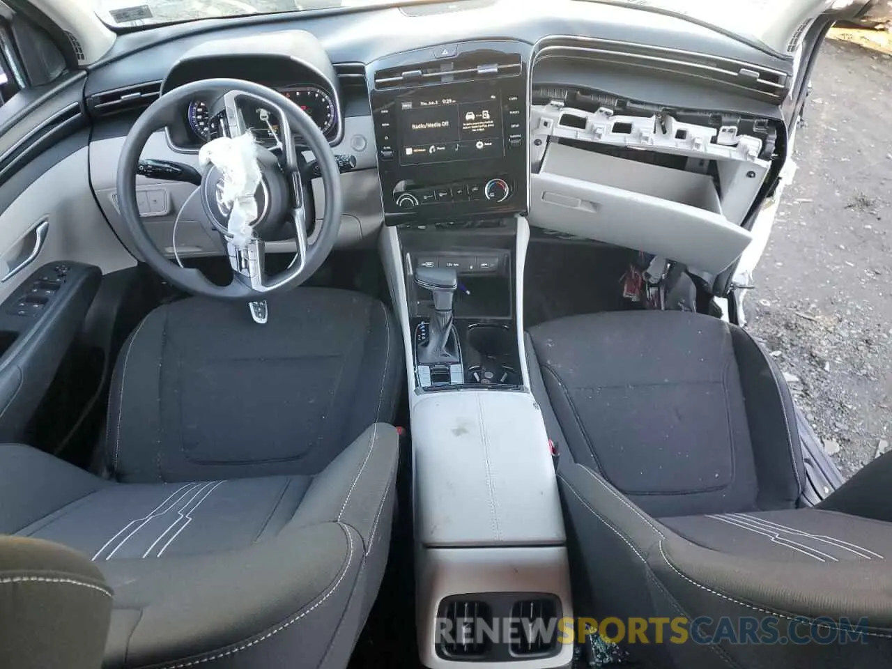 8 Фотография поврежденного автомобиля 5NMJBCAE4PH270756 HYUNDAI TUCSON 2023