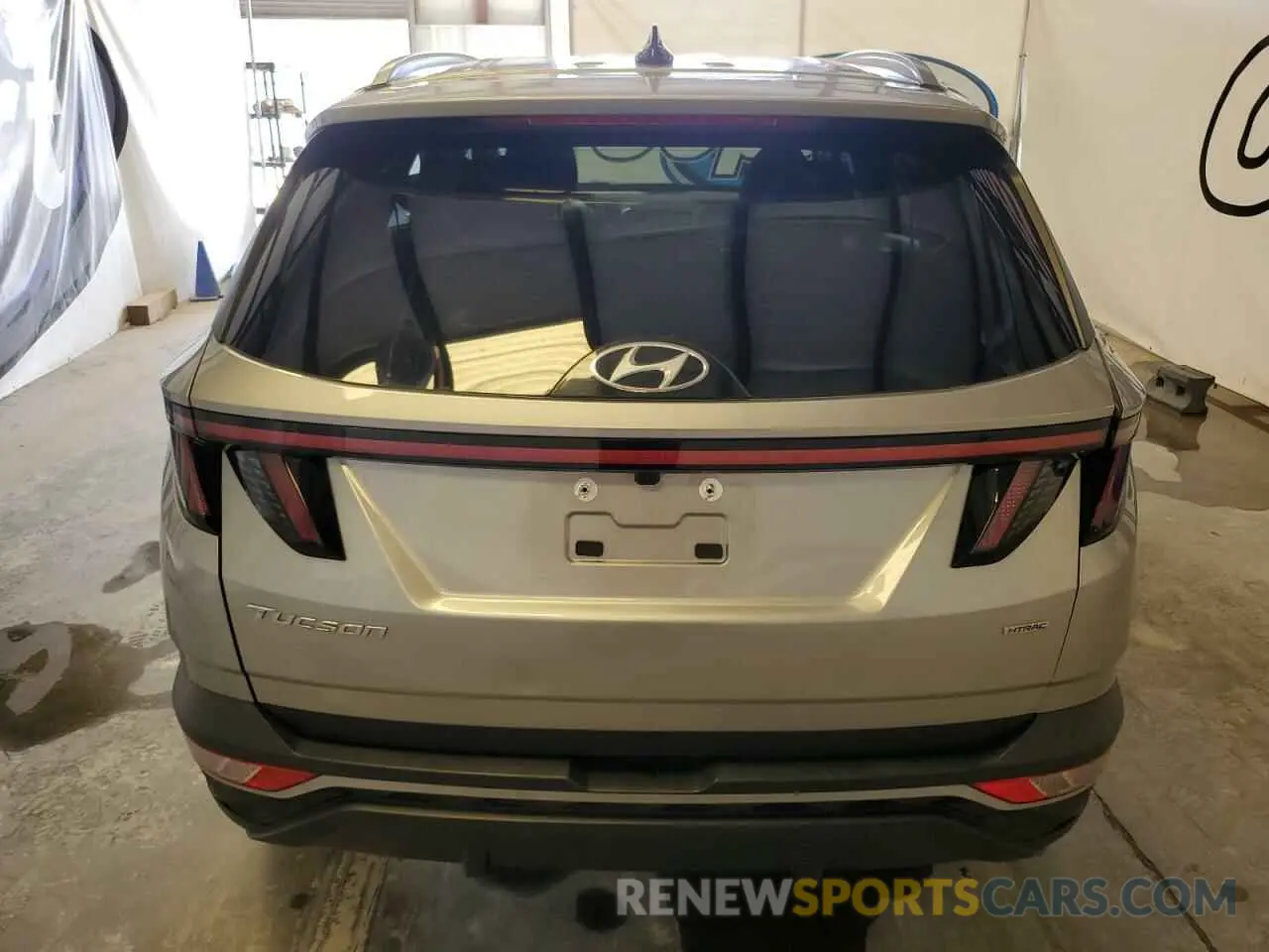 6 Photograph of a damaged car 5NMJBCAE5PH195212 HYUNDAI TUCSON 2023